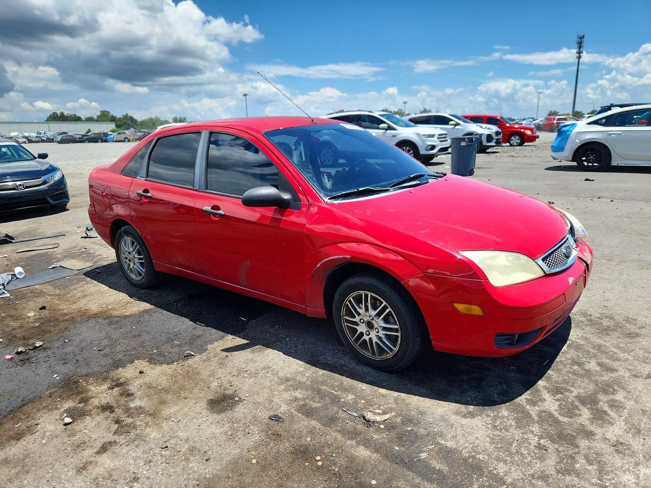 2007 Ford Focus Zx4/s/se/ses Red vin: 1FAFP34N07W357513