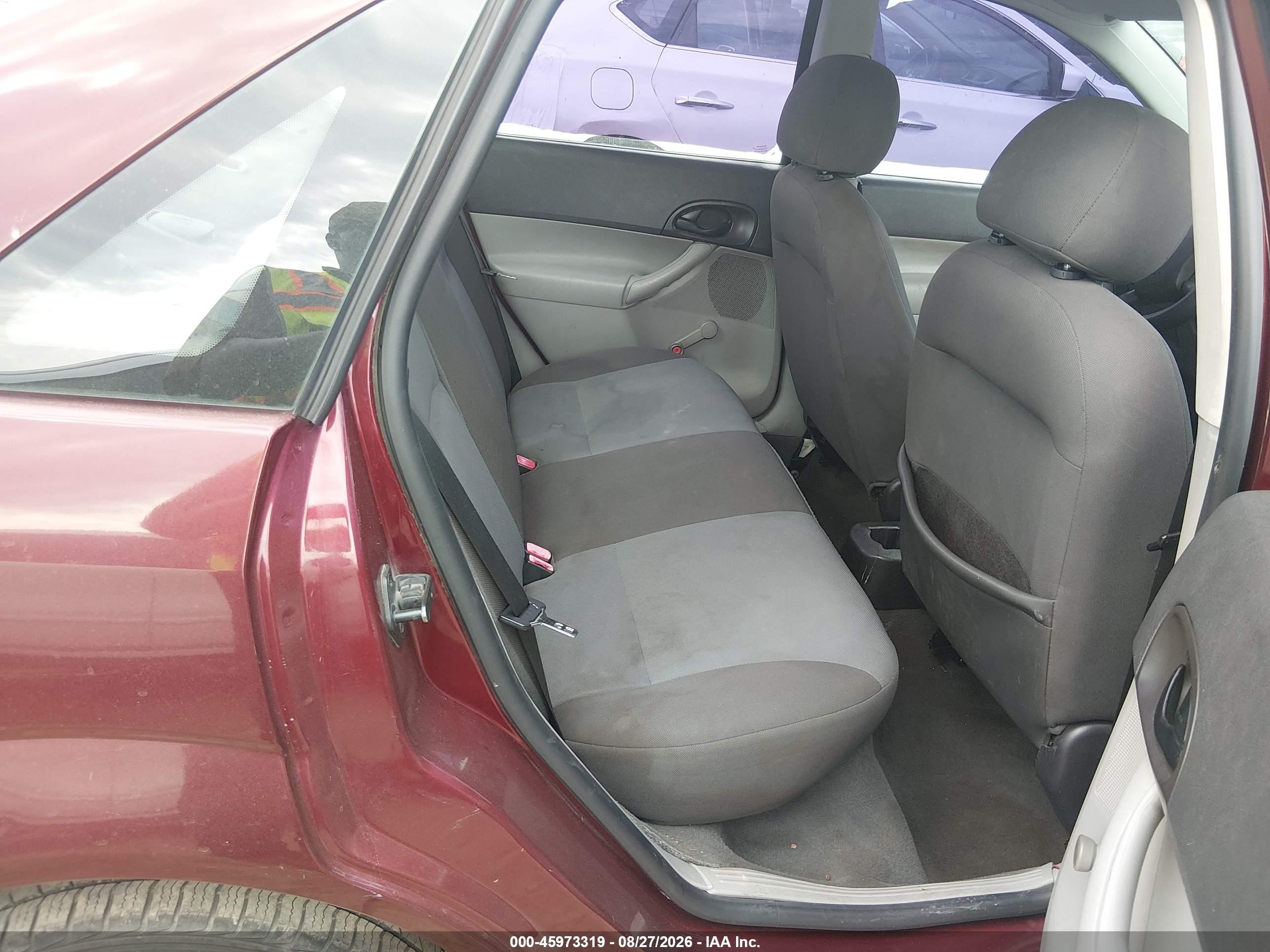2007 Ford Focus S/se/ses Burgundy vin: 1FAFP34N07W365367