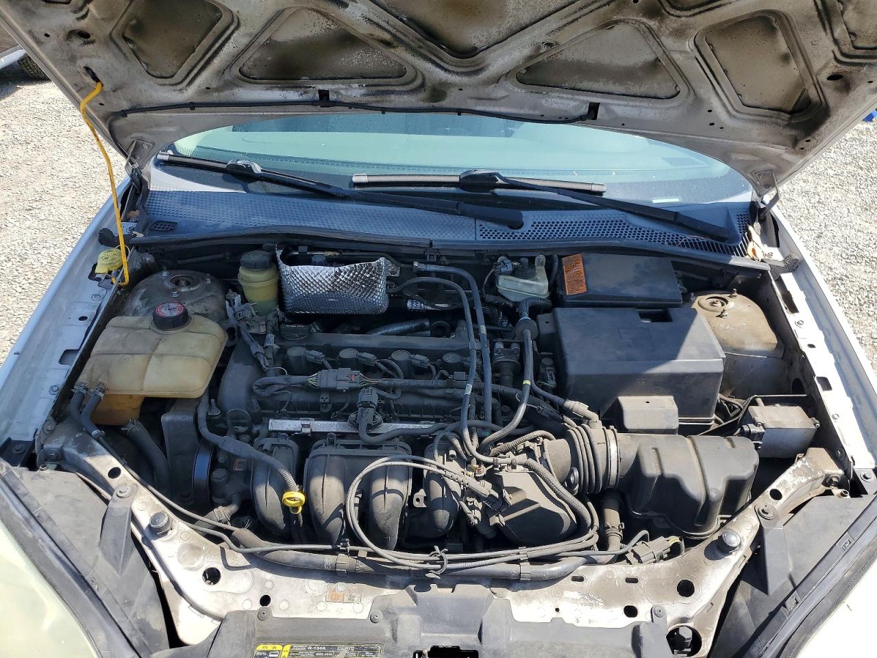 2005 Ford Focus Zx4 Серебряный vin: 1FAFP34N15W126004