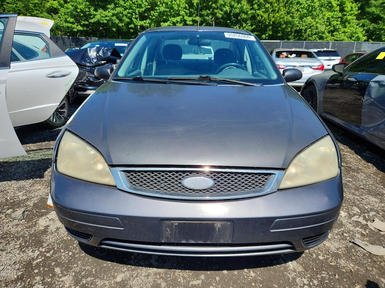 2005 Ford Focus Zx4 Gray vin: 1FAFP34N15W140937