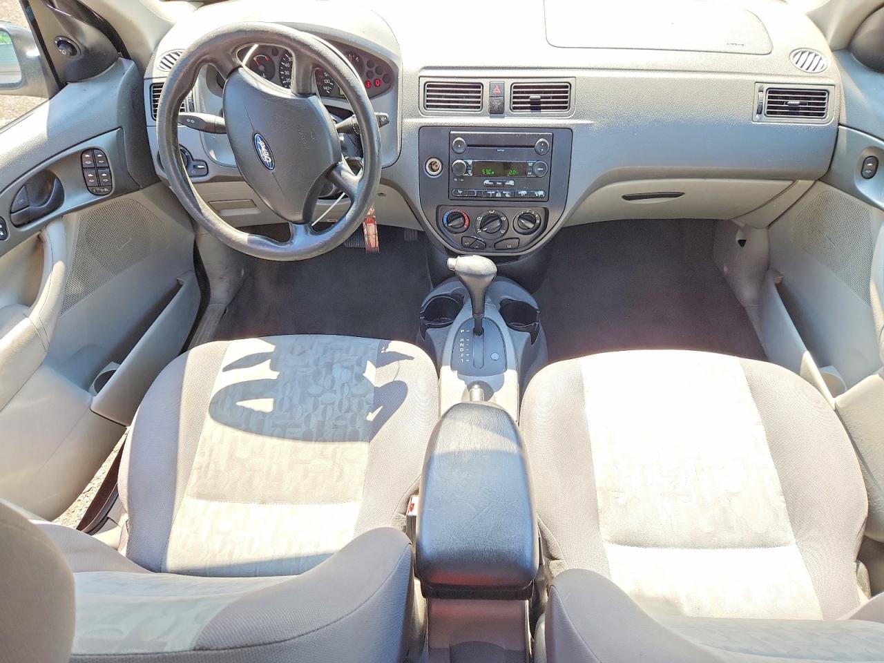 2005 Ford Focus Zx4 Gray vin: 1FAFP34N15W140937