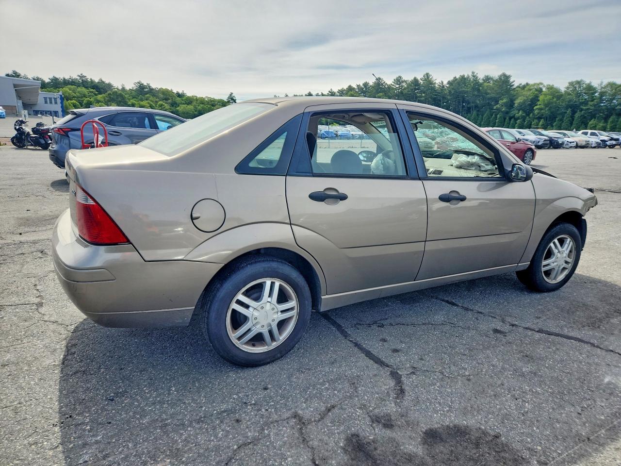 2005 Ford Focus Zx4 Tan vin: 1FAFP34N15W153090