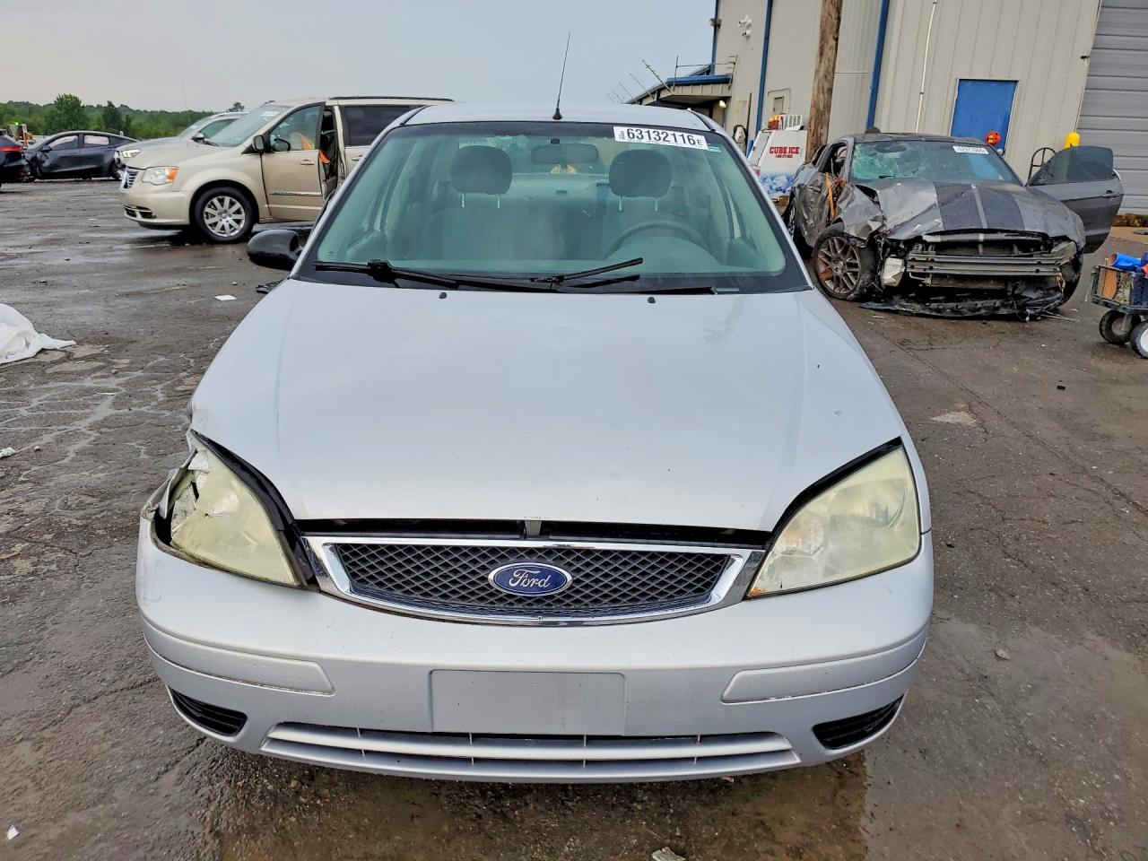 2005 Ford Focus Zx4 Серебряный vin: 1FAFP34N15W155308