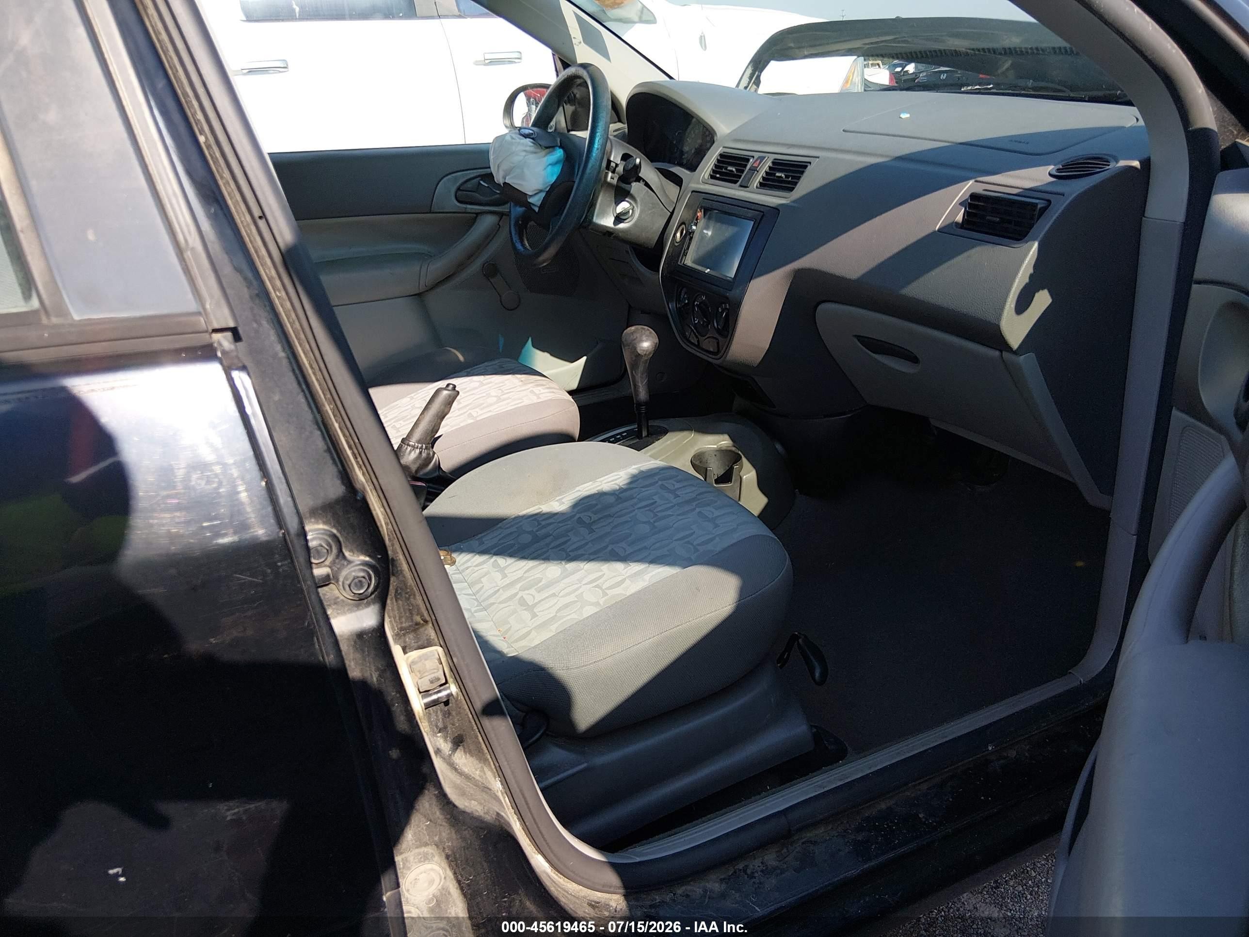 2005 Ford Focus Zx4 Black vin: 1FAFP34N15W273231