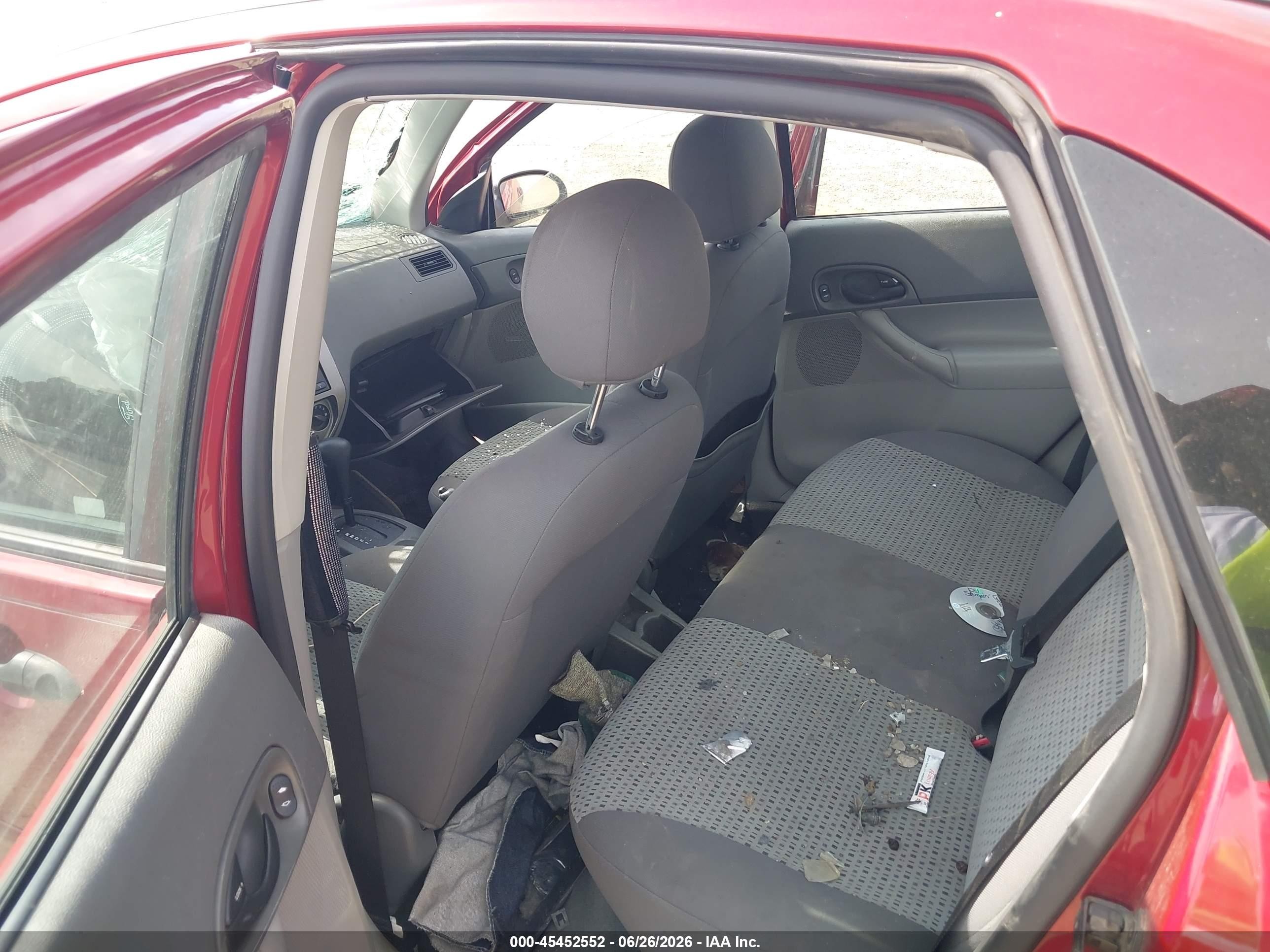 2005 Ford Focus Zx4 Burgundy vin: 1FAFP34N15W313422