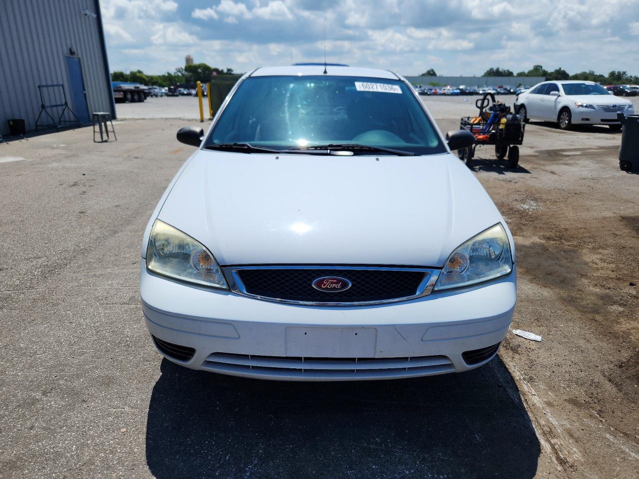 2006 Ford Focus Zx4 White vin: 1FAFP34N16W172062