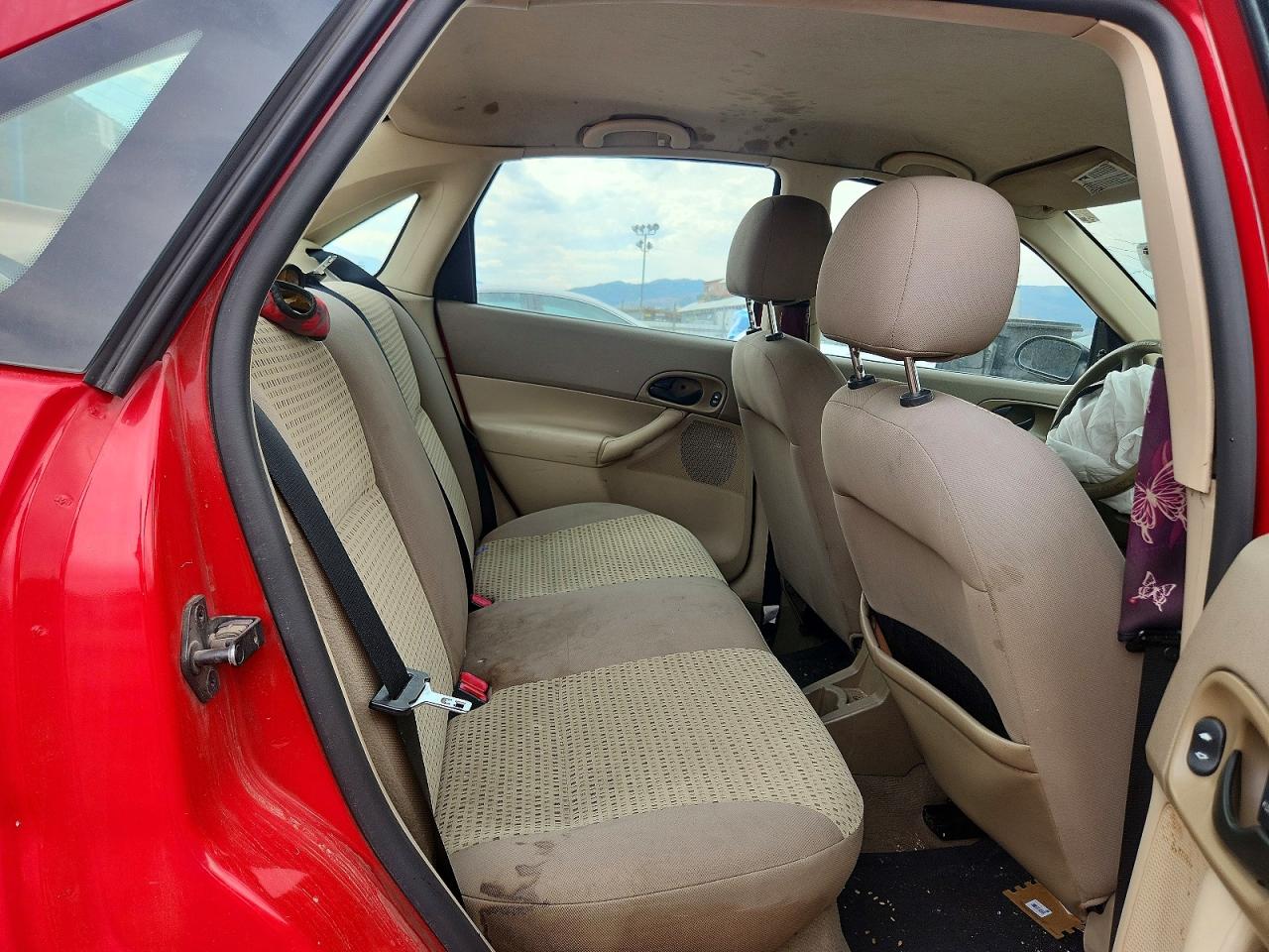 2006 Ford Focus Zx4 Red vin: 1FAFP34N16W242465