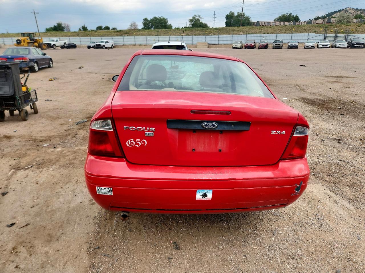 2006 Ford Focus Zx4 Red vin: 1FAFP34N16W242465
