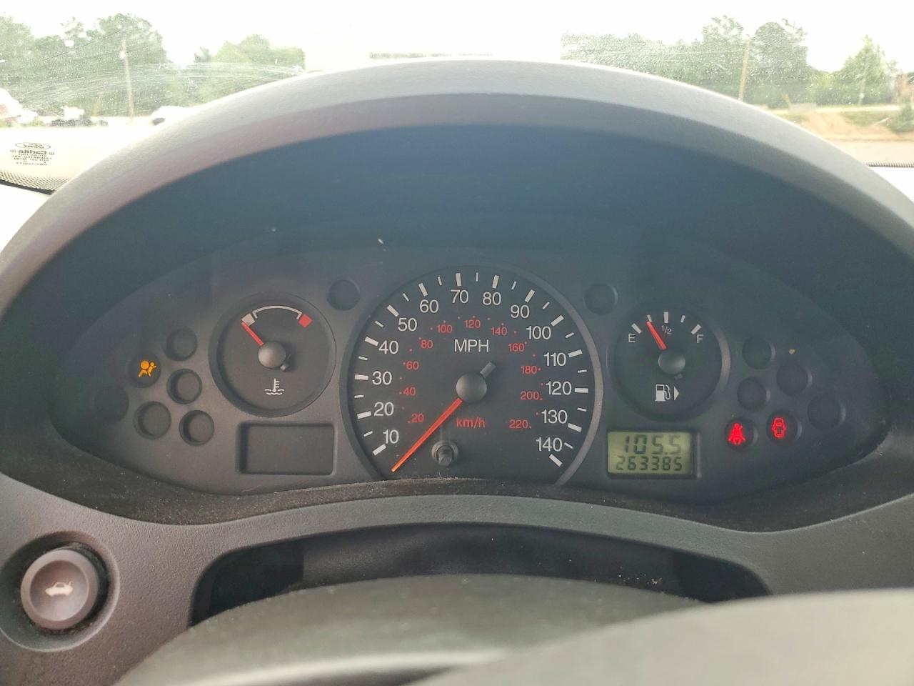 2007 Ford Focus Zx4 Red vin: 1FAFP34N17W109092