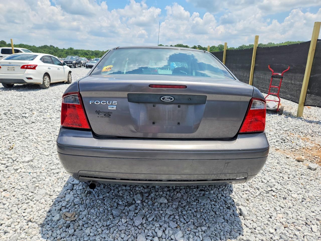 2007 Ford Focus Zx4 Gray vin: 1FAFP34N17W164349