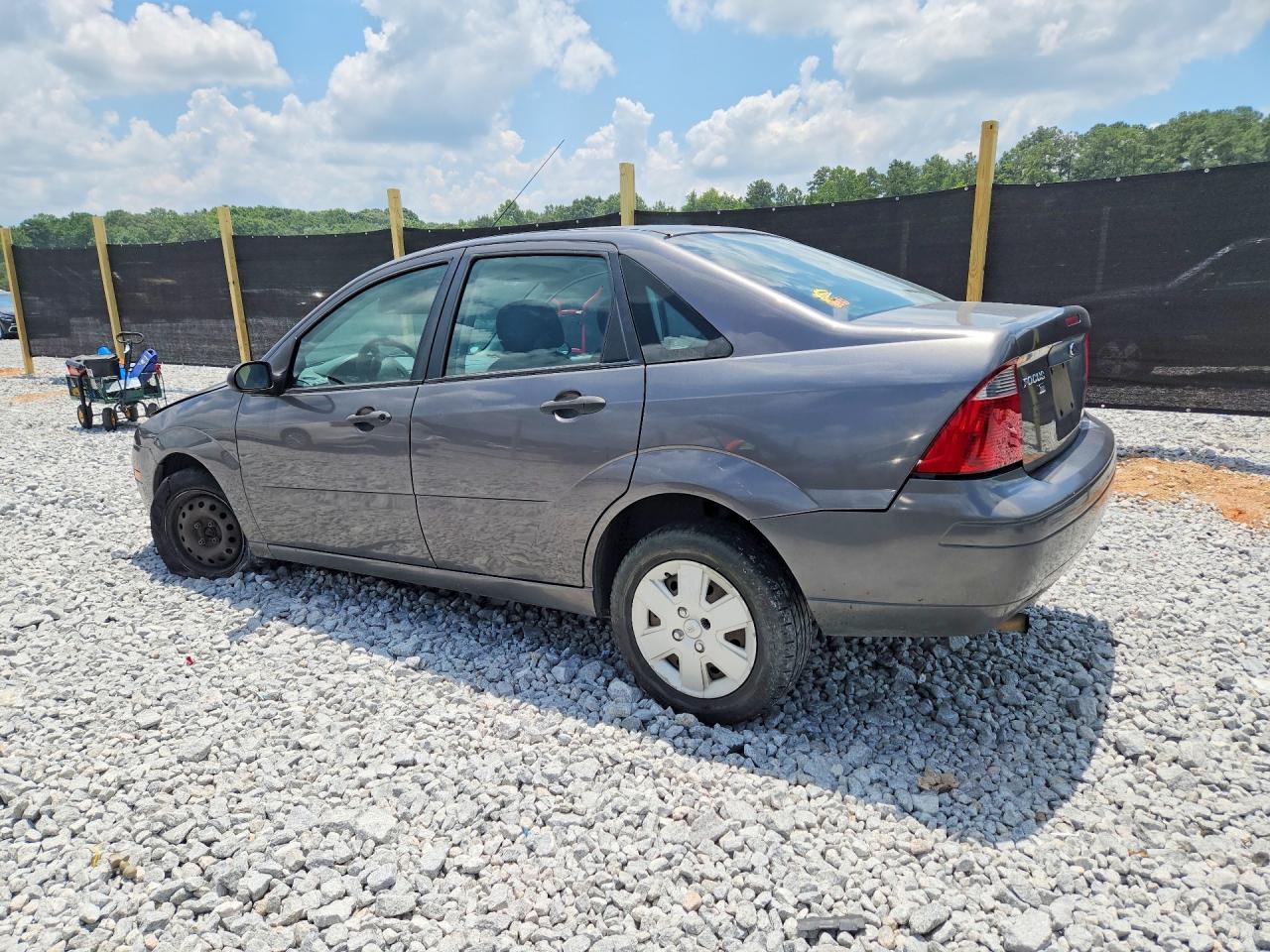 2007 Ford Focus Zx4 Gray vin: 1FAFP34N17W164349