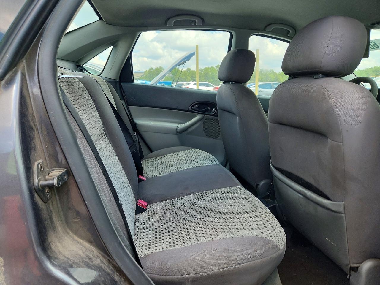 2007 Ford Focus Zx4 Gray vin: 1FAFP34N17W164349