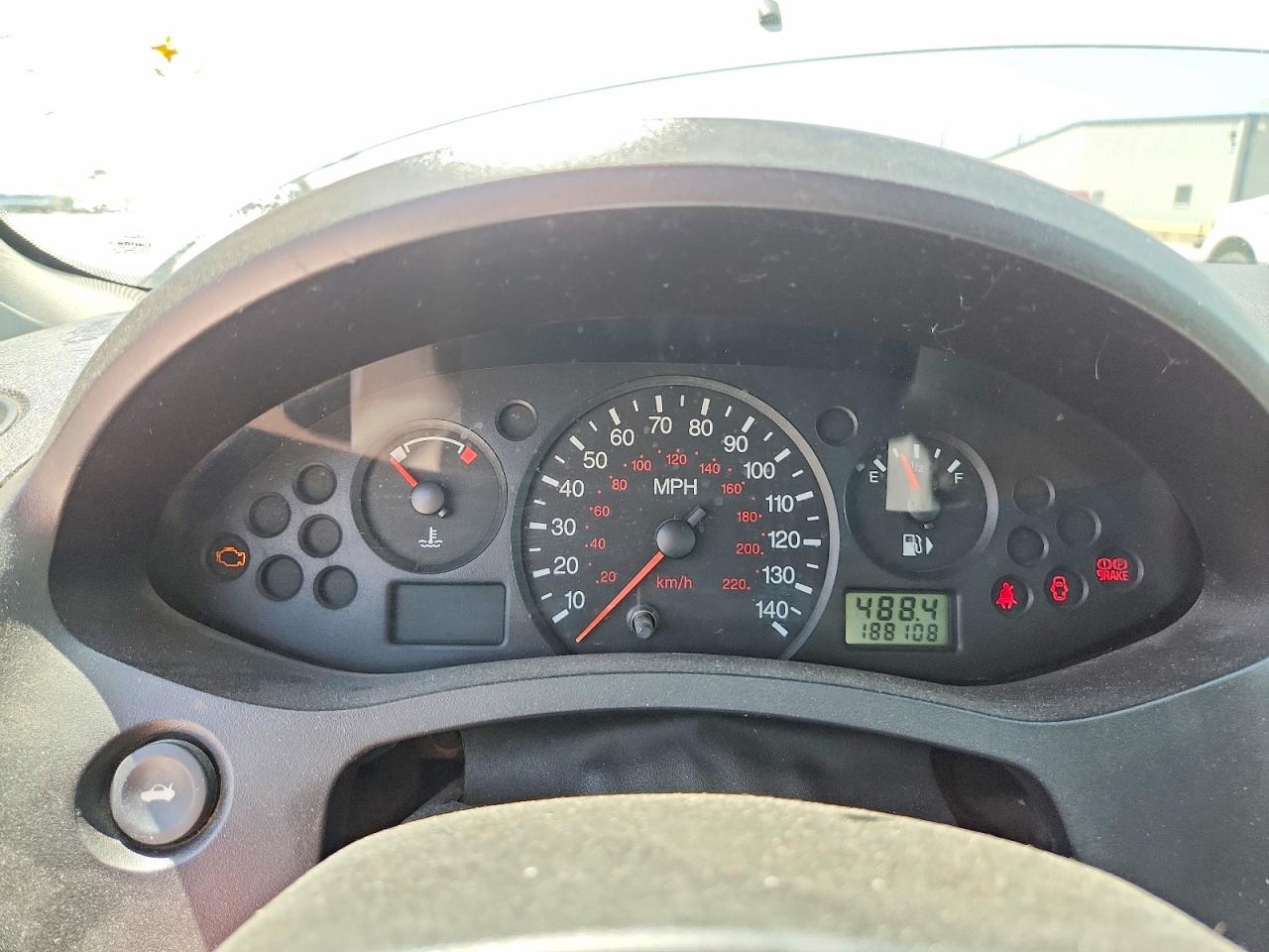 2007 Ford Focus Zx4 White vin: 1FAFP34N17W203506