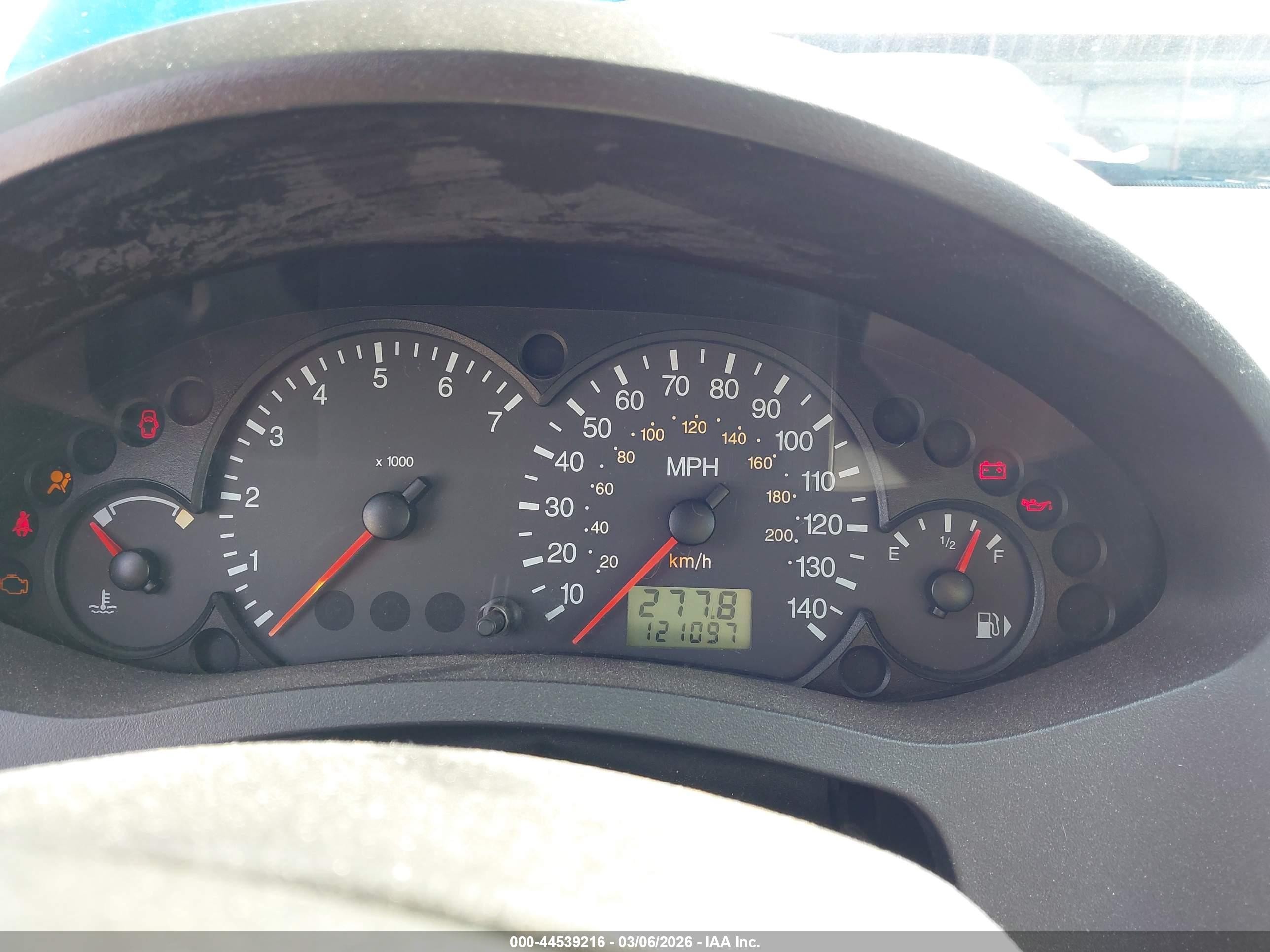 2007 Ford Focus S/se/ses Blue vin: 1FAFP34N17W223447