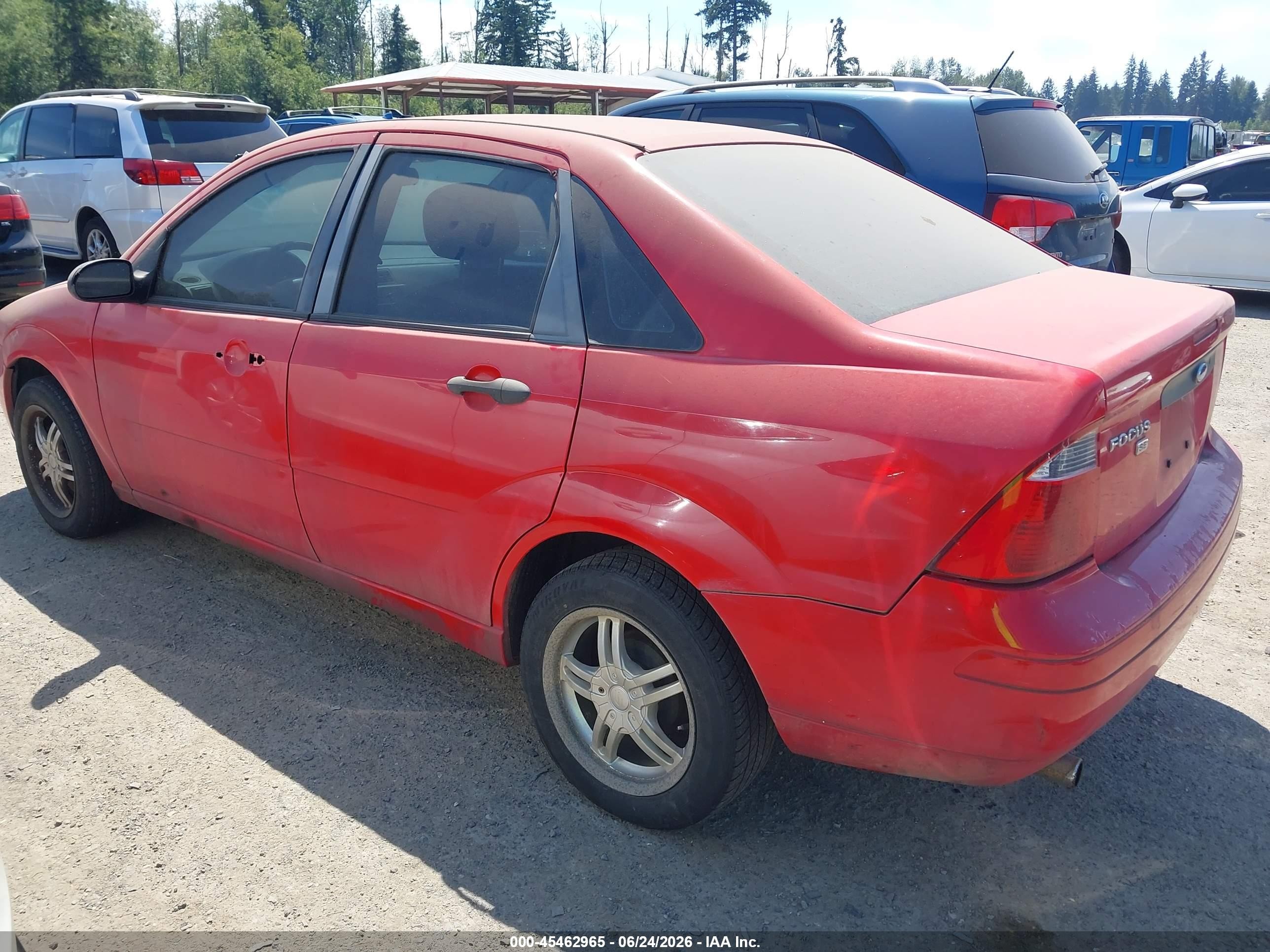 2007 Ford Focus S/se/ses Красный vin: 1FAFP34N17W258473