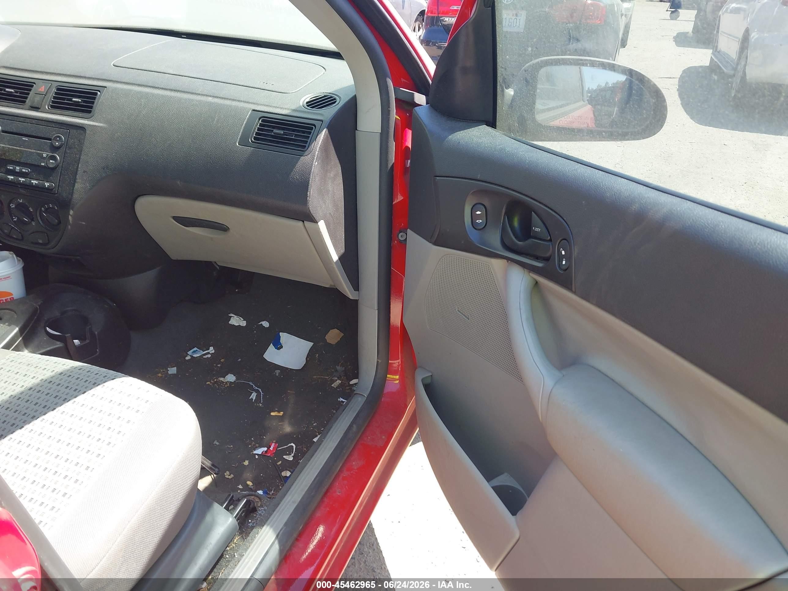 2007 Ford Focus S/se/ses Красный vin: 1FAFP34N17W258473