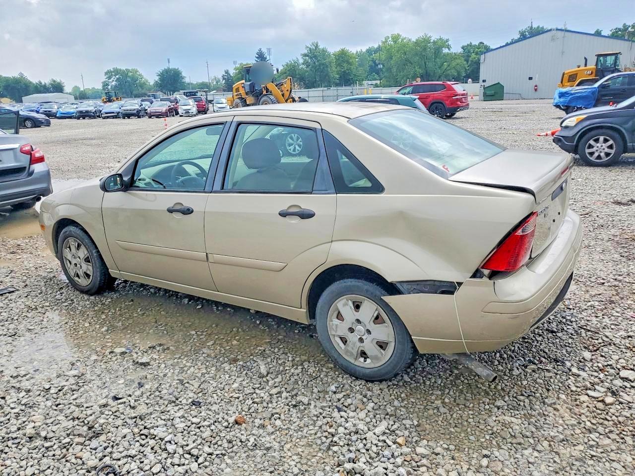 2007 Ford Focus Zx4 Gold vin: 1FAFP34N17W271188