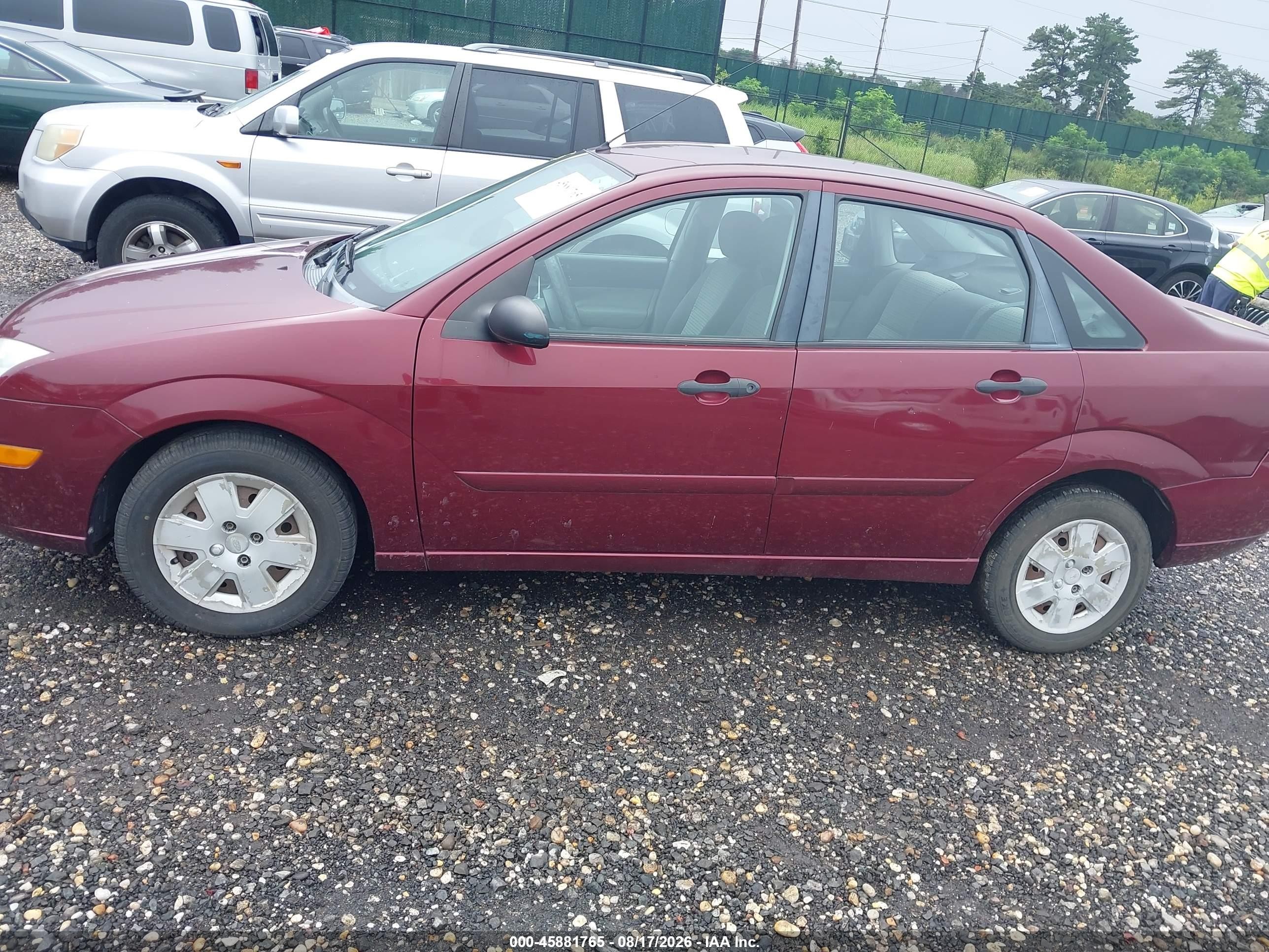 2007 Ford Focus S/se/ses Burgundy vin: 1FAFP34N17W293014