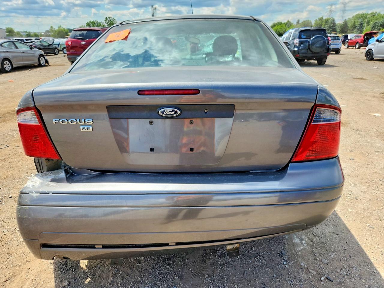 2007 Ford Focus Zx4 Gray vin: 1FAFP34N17W315254