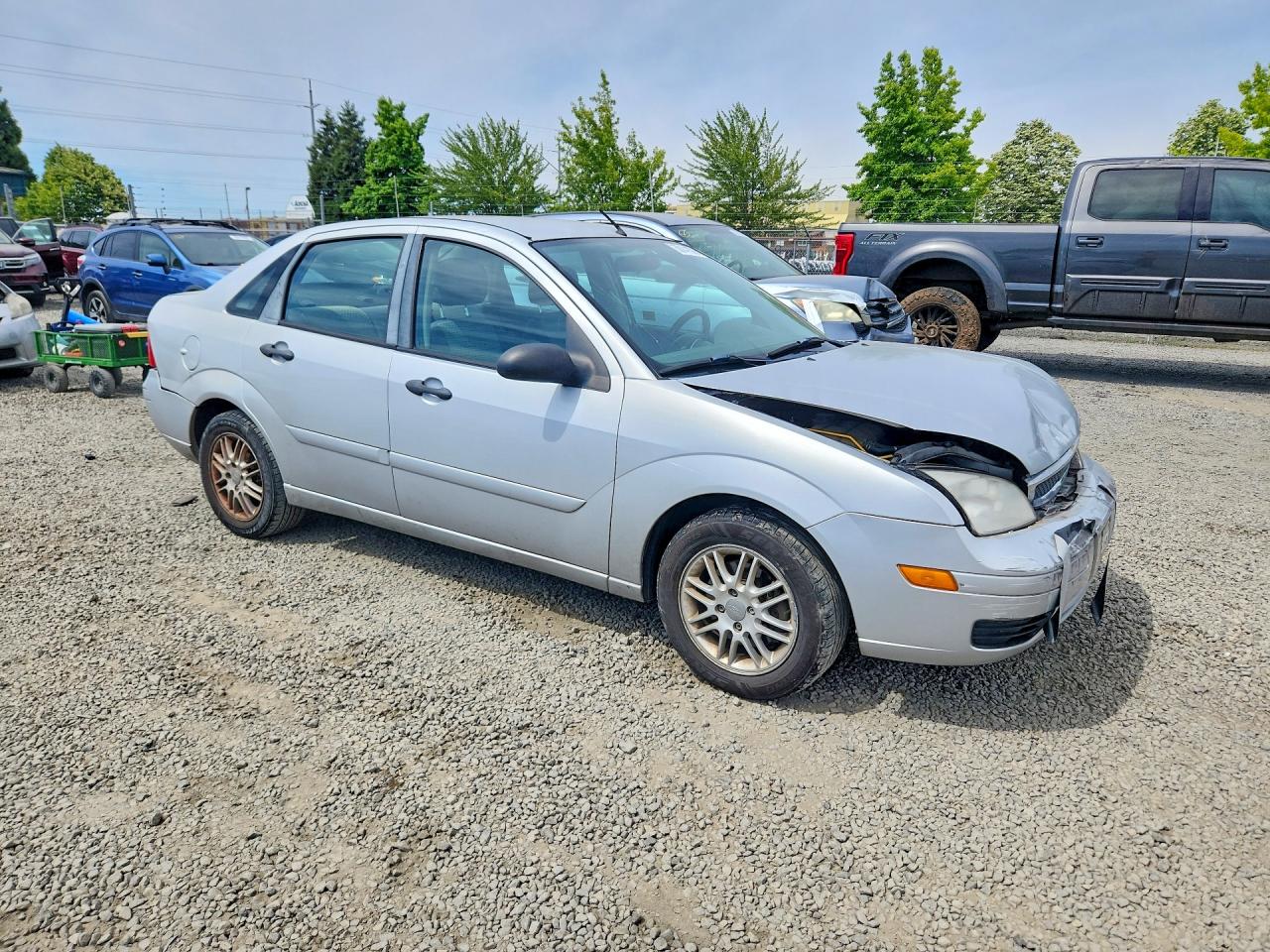 2007 Ford Focus Zx4 Silver vin: 1FAFP34N17W322365