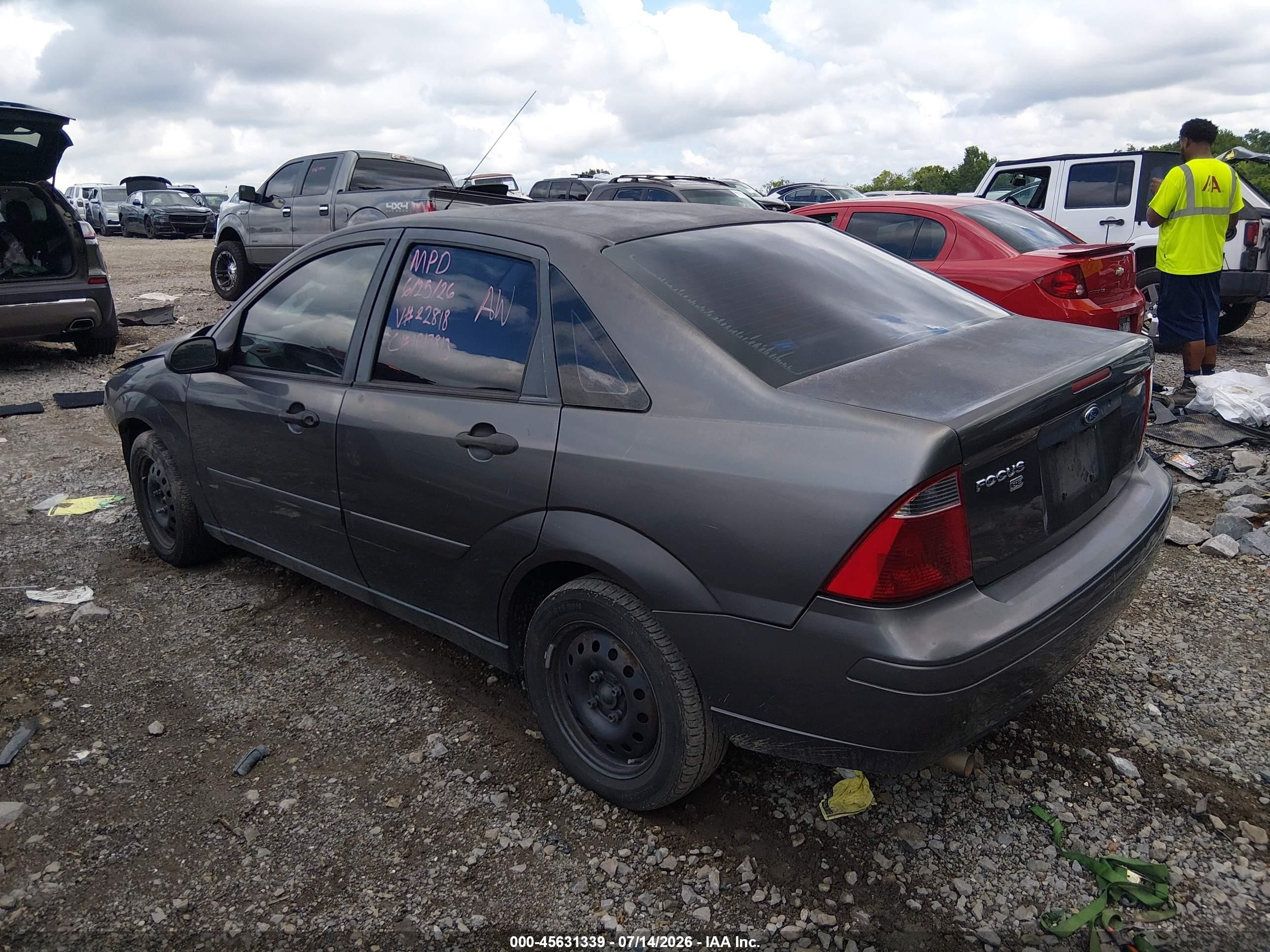2007 Ford Focus S/se/ses Gray vin: 1FAFP34N17W322818