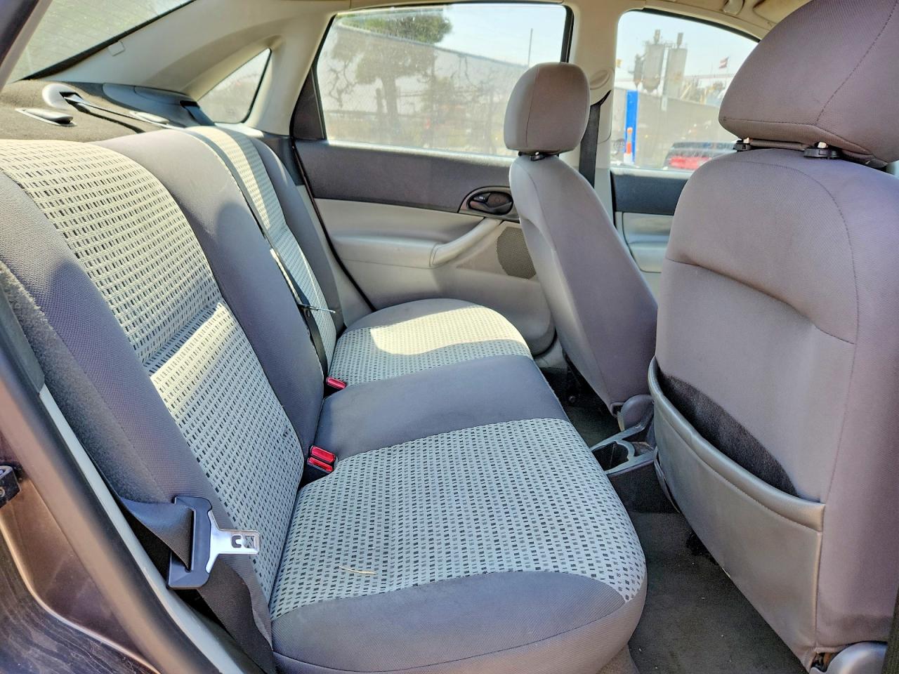 2007 Ford Focus Zx4 Серебряный vin: 1FAFP34N17W355348