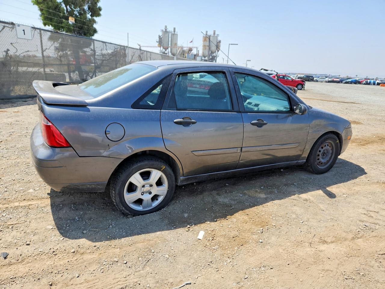 2007 Ford Focus Zx4 Серебряный vin: 1FAFP34N17W355348