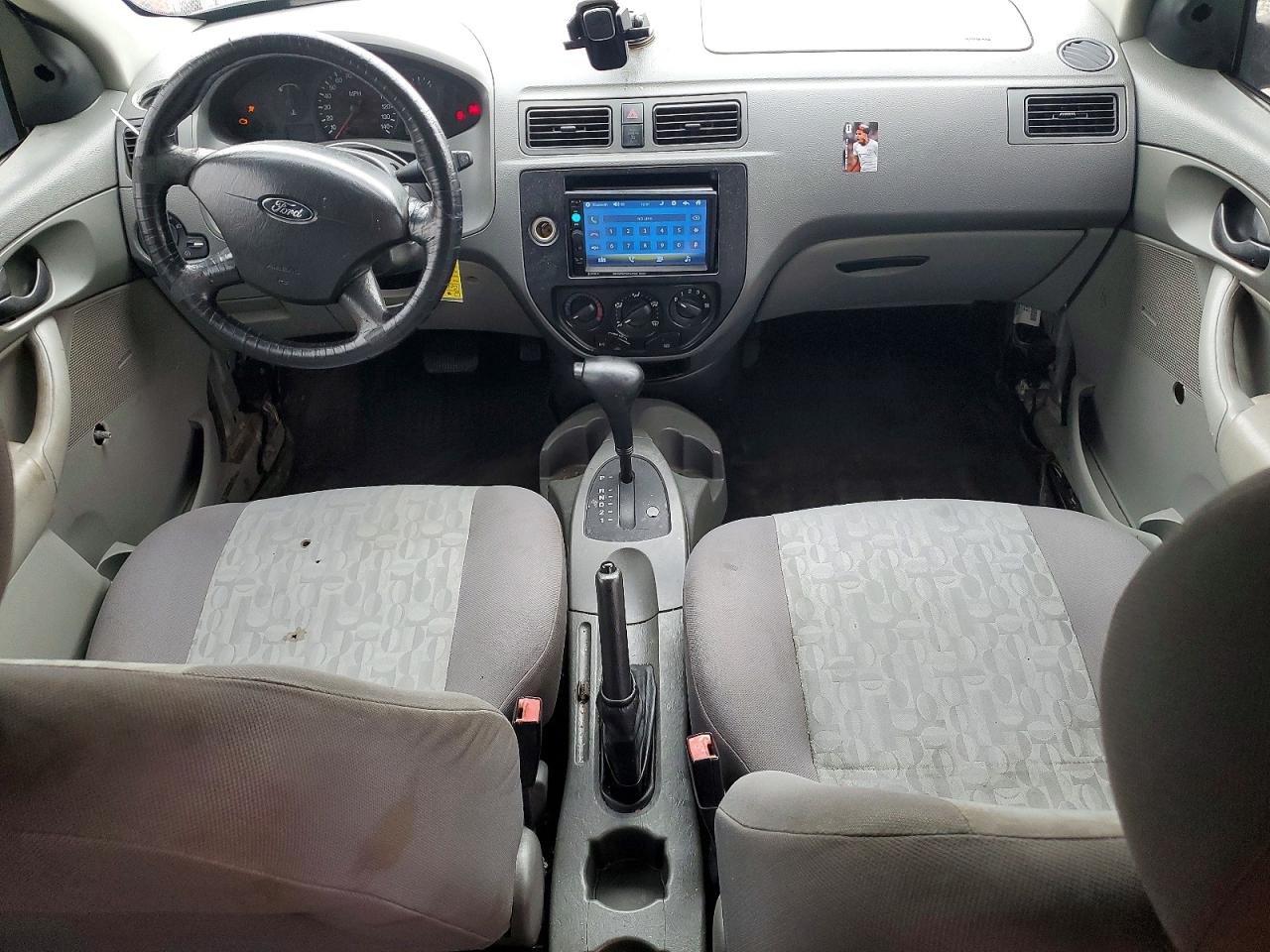 2005 Ford Focus Zx4 Silver vin: 1FAFP34N25W244885