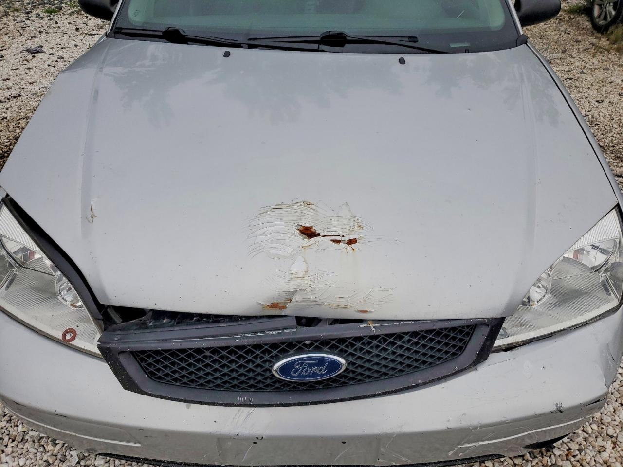 2005 Ford Focus Zx4 Silver vin: 1FAFP34N25W244885