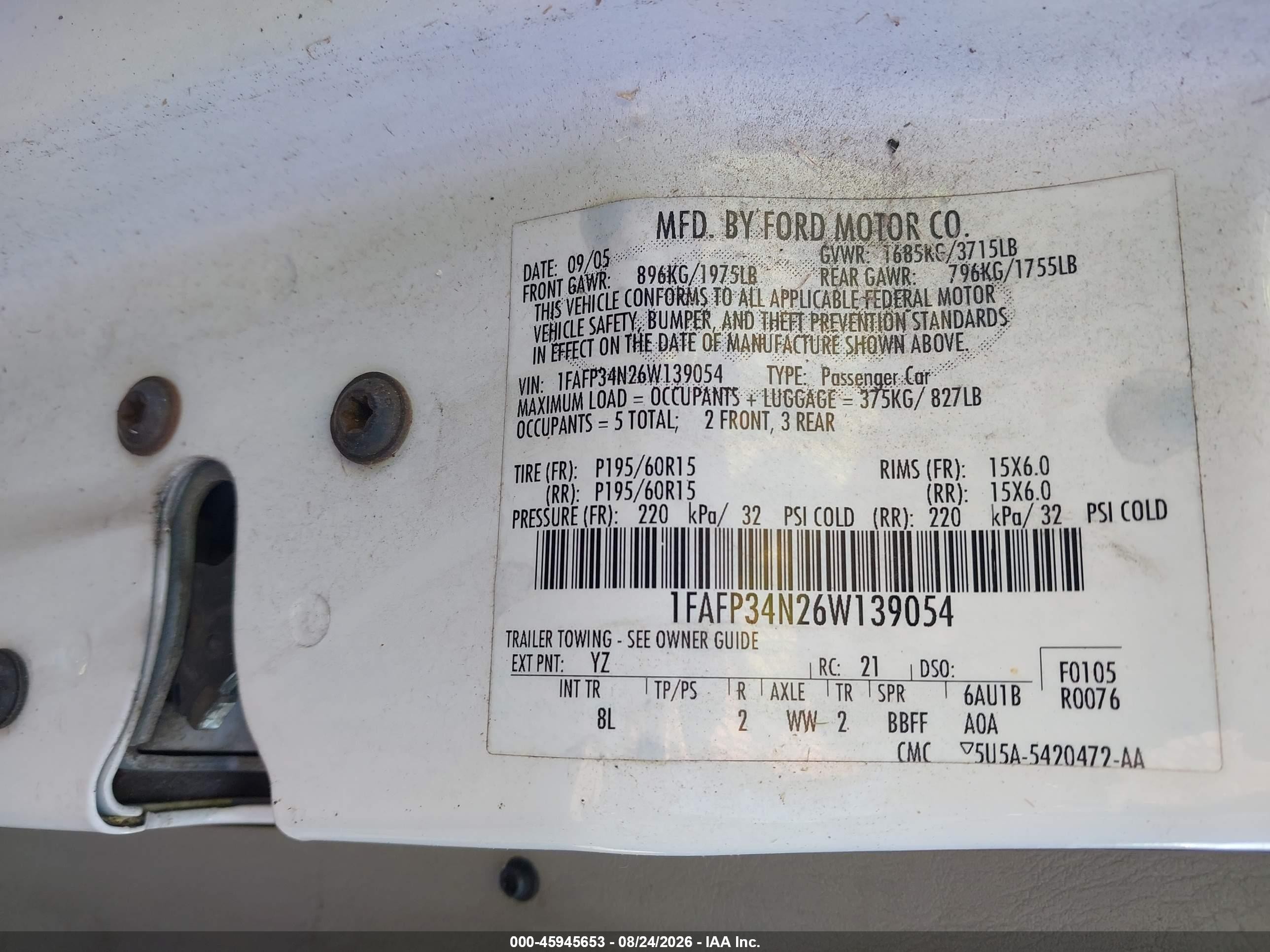2006 Ford Focus Zx4 White vin: 1FAFP34N26W139054
