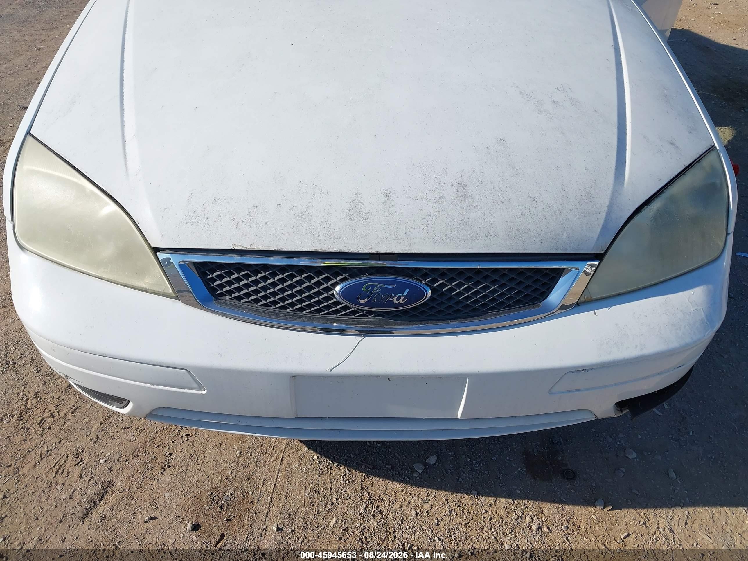 2006 Ford Focus Zx4 White vin: 1FAFP34N26W139054