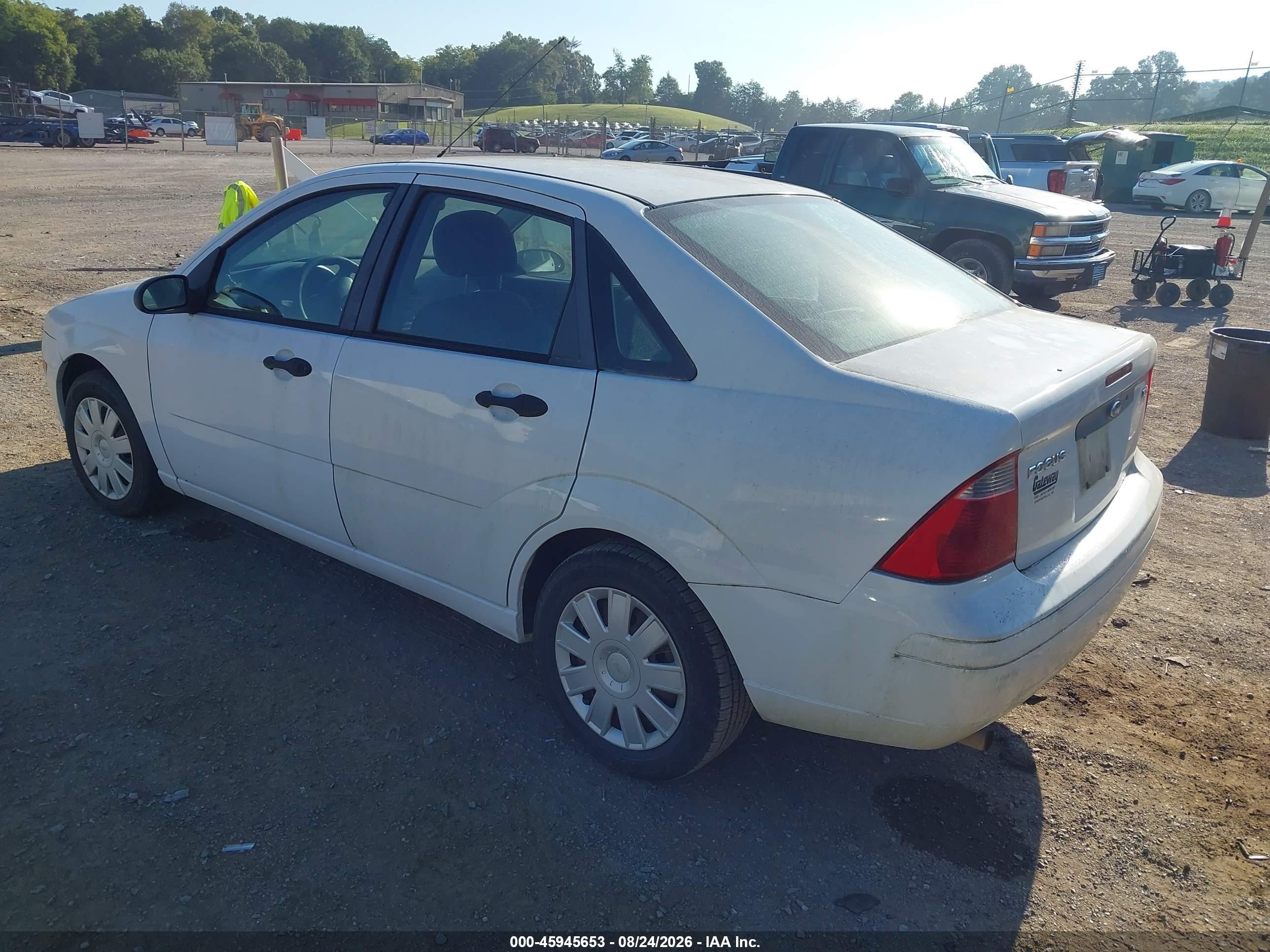 2006 Ford Focus Zx4 White vin: 1FAFP34N26W139054