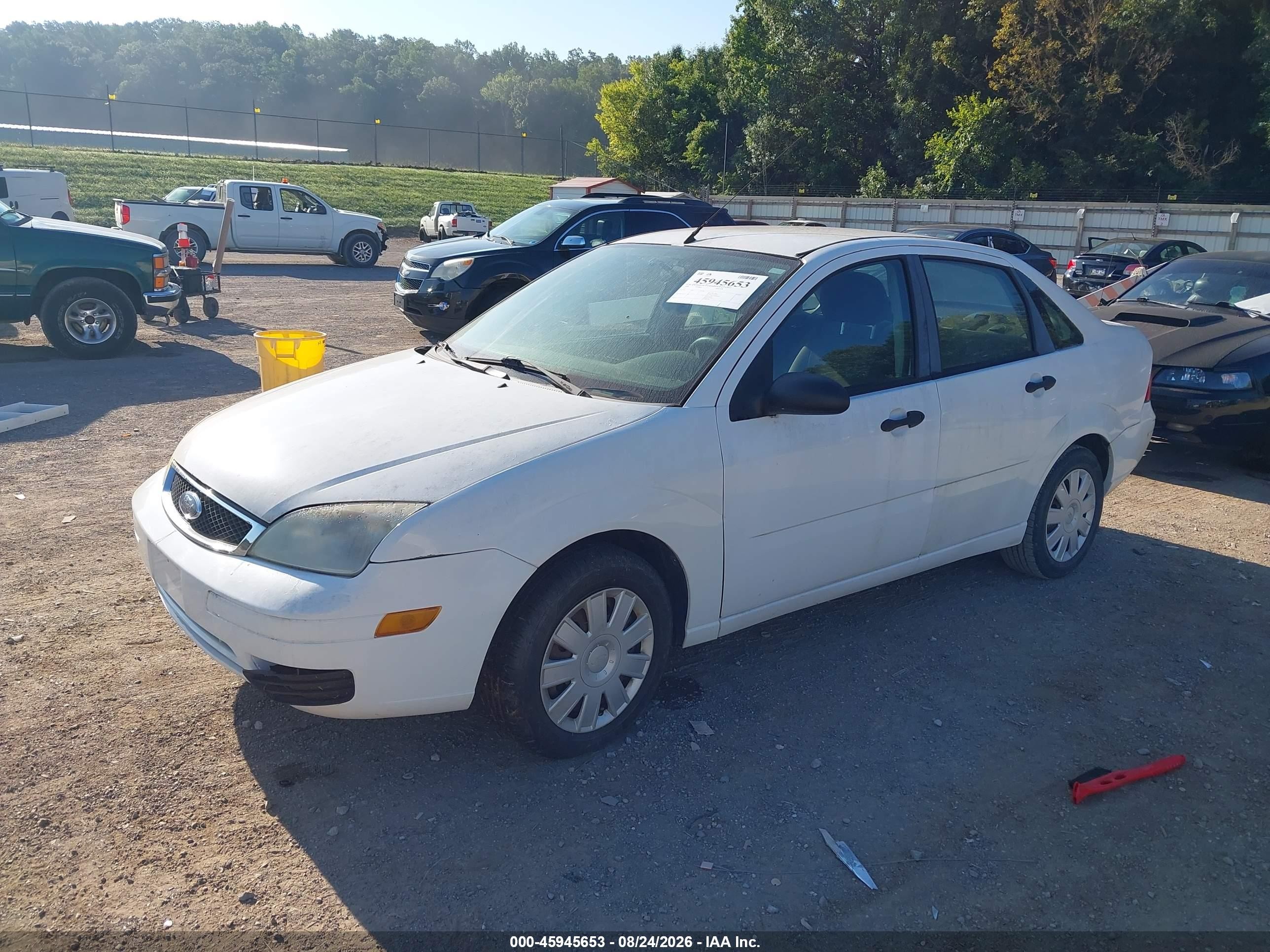 2006 Ford Focus Zx4 White vin: 1FAFP34N26W139054