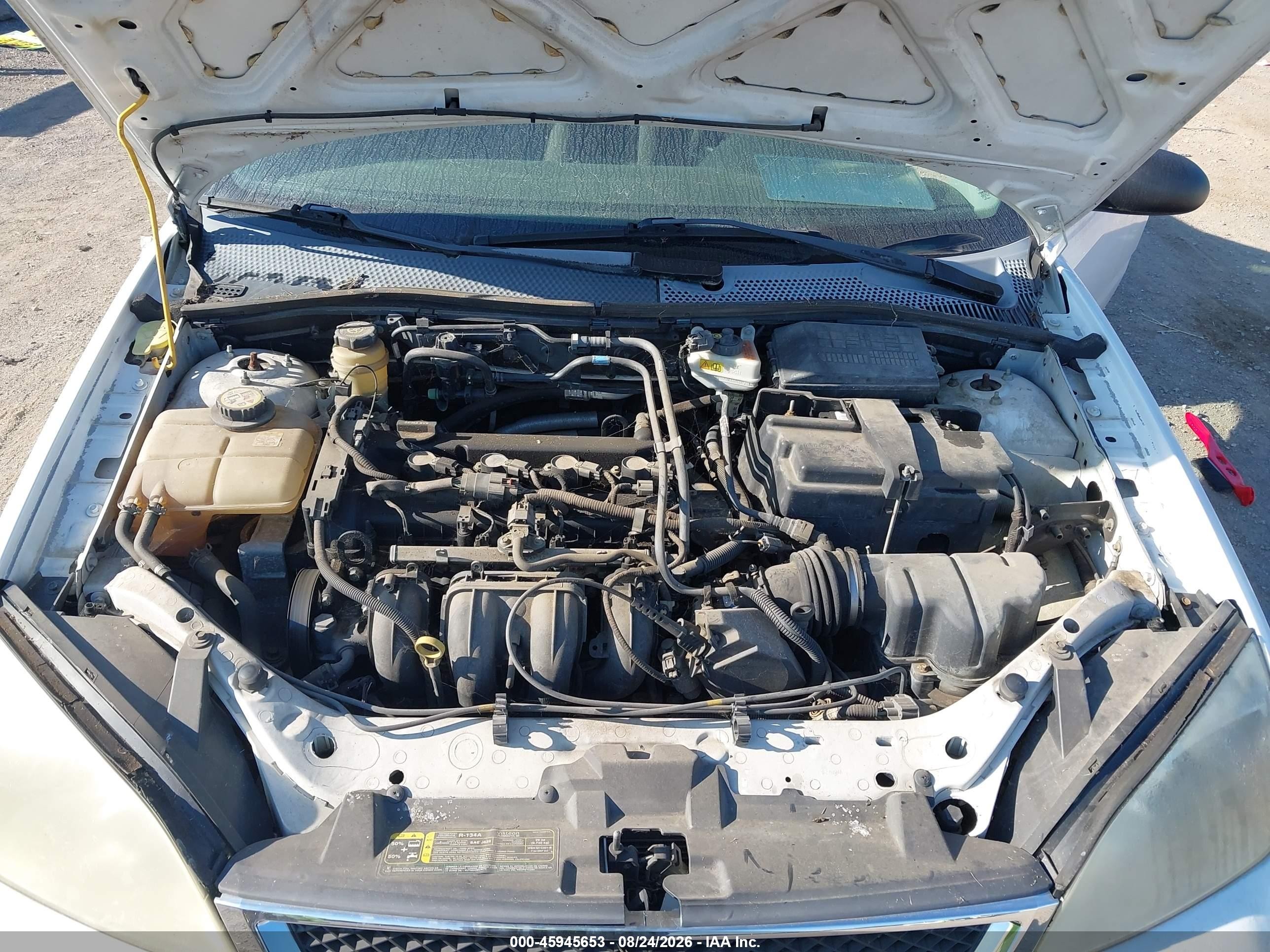 2006 Ford Focus Zx4 White vin: 1FAFP34N26W139054