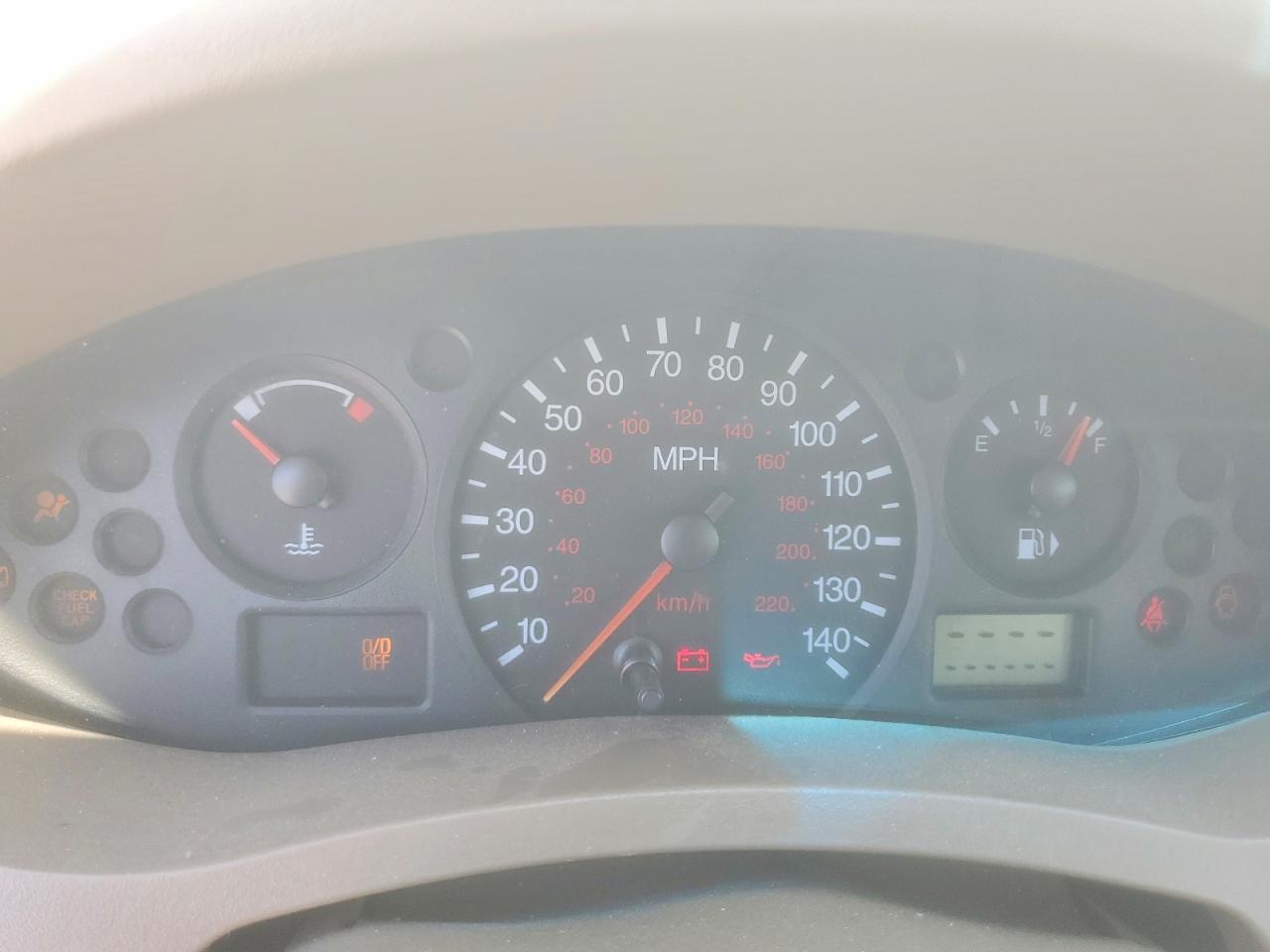 2006 Ford Focus Zx4 White vin: 1FAFP34N26W142357