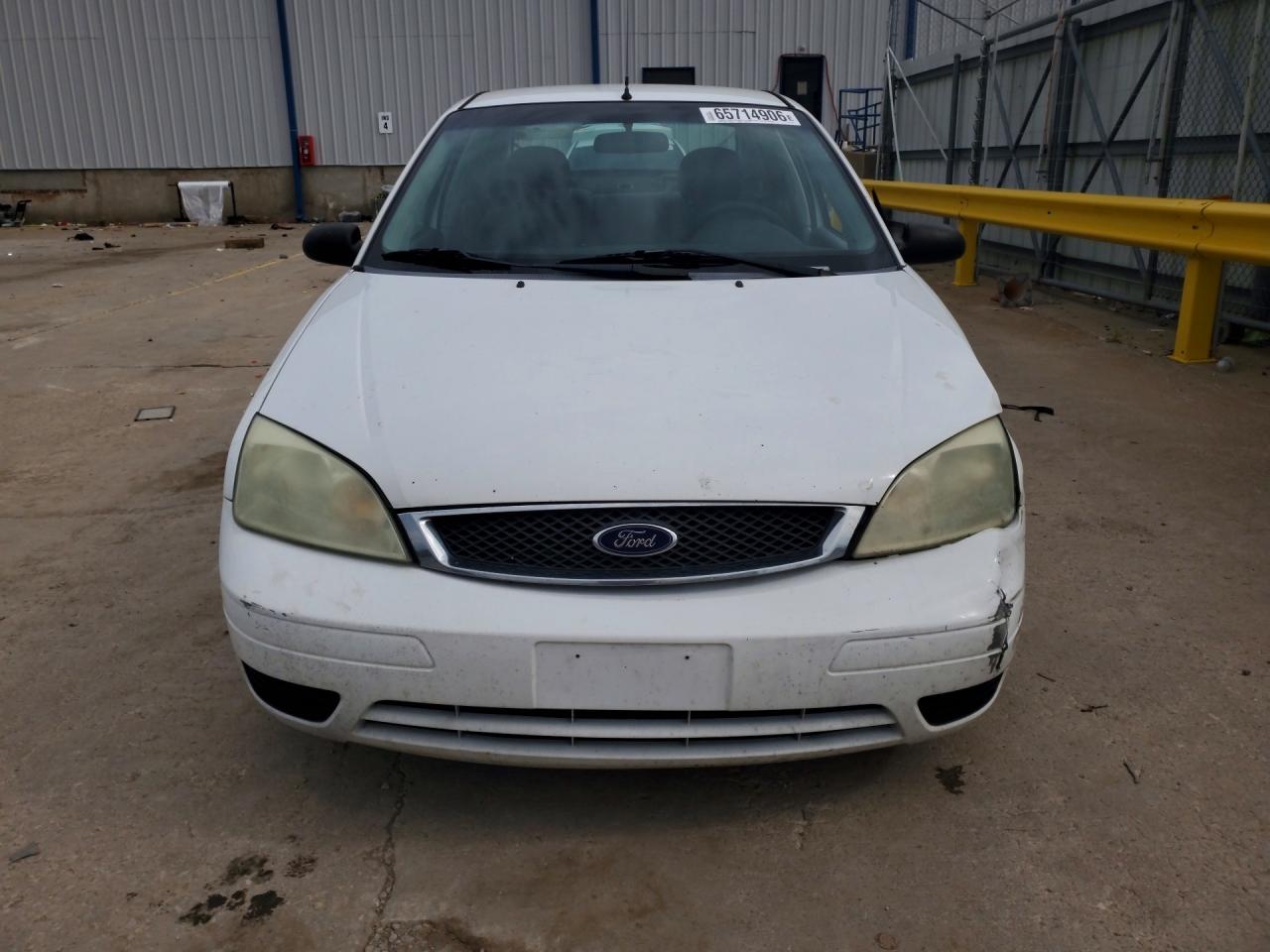 2007 Ford Focus Zx4 Белый vin: 1FAFP34N27W106136