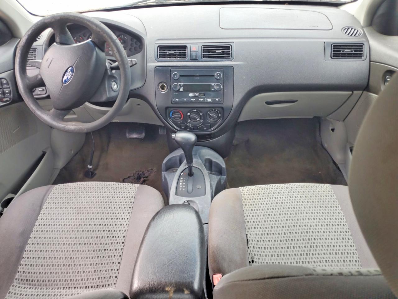 2007 Ford Focus Zx4 Белый vin: 1FAFP34N27W106136