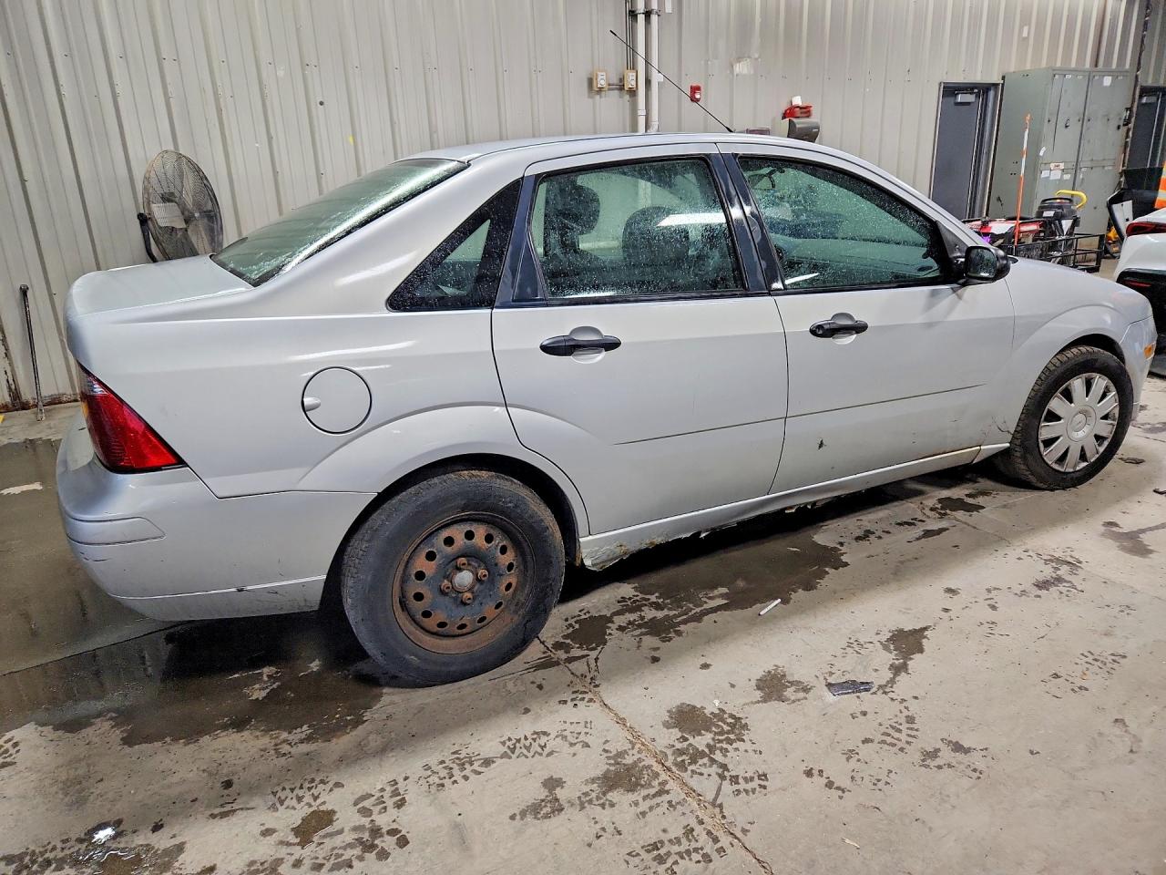 2007 Ford Focus Zx4 Silver vin: 1FAFP34N27W140366