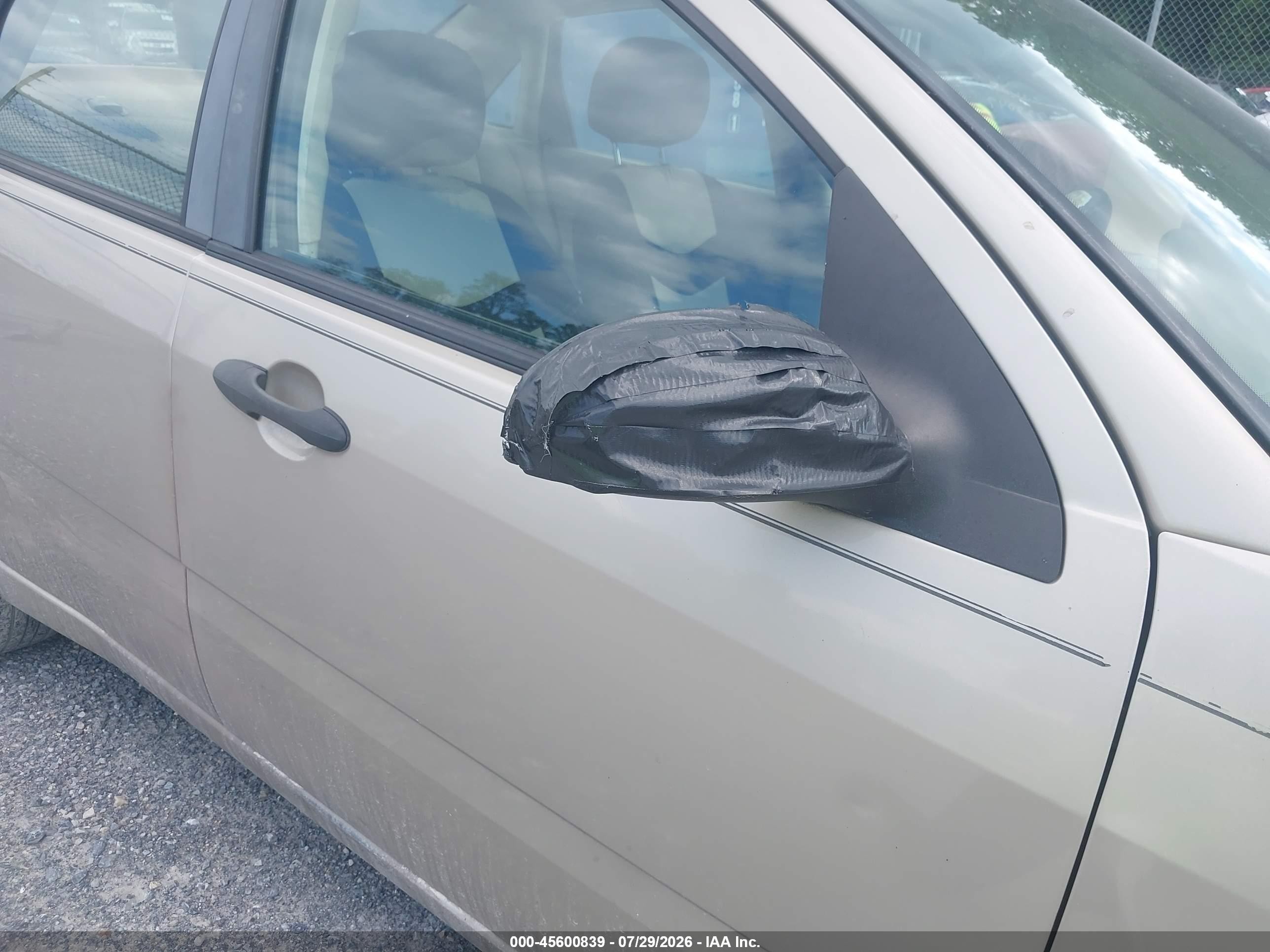 2007 Ford Focus S/se/ses Gold vin: 1FAFP34N27W222047