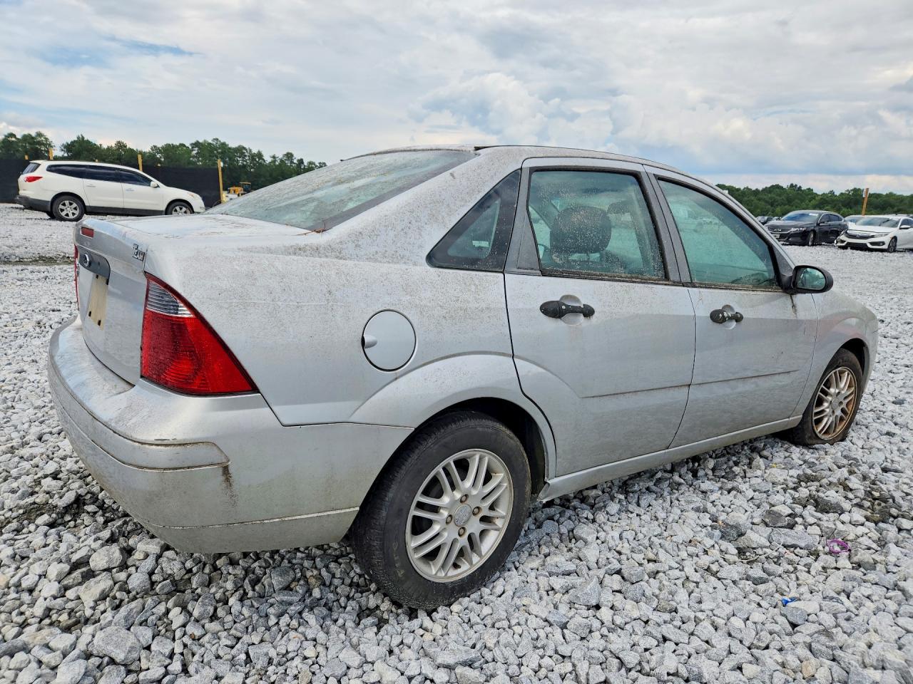 2007 Ford Focus Zx4 Silver vin: 1FAFP34N27W244596
