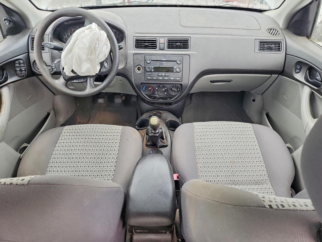 2007 Ford Focus Zx4 Silver vin: 1FAFP34N27W244596