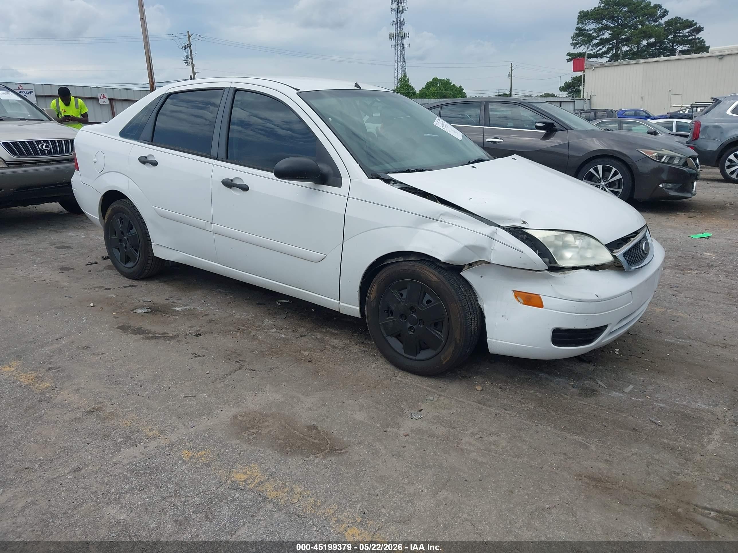2007 Ford Focus S/se/ses White vin: 1FAFP34N27W284127