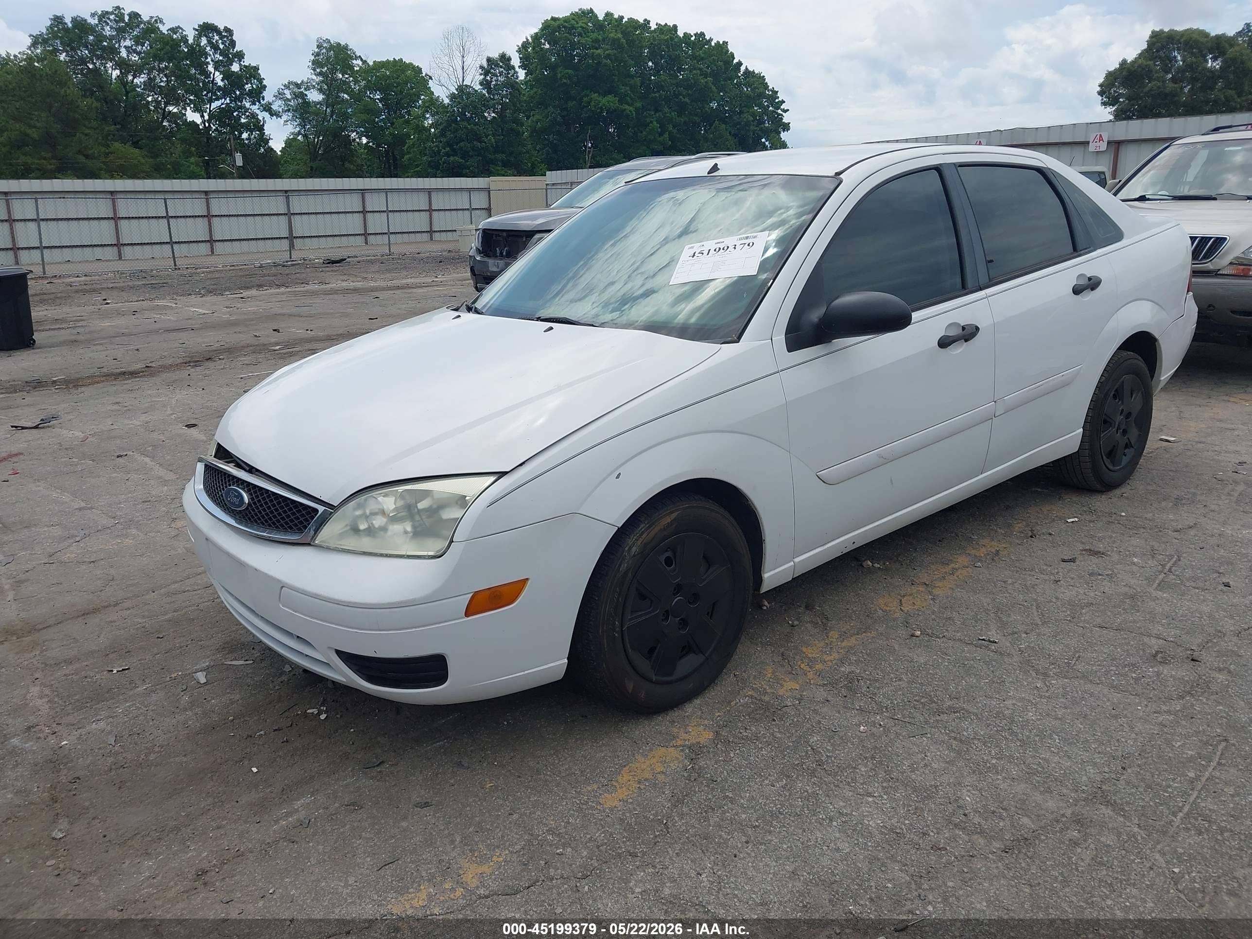 2007 Ford Focus S/se/ses White vin: 1FAFP34N27W284127