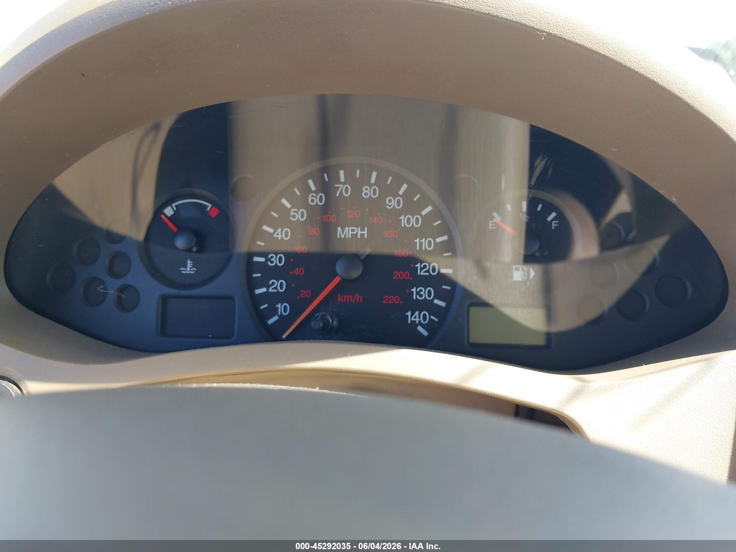 2005 Ford Focus Zx4 Champagne vin: 1FAFP34N35W111715