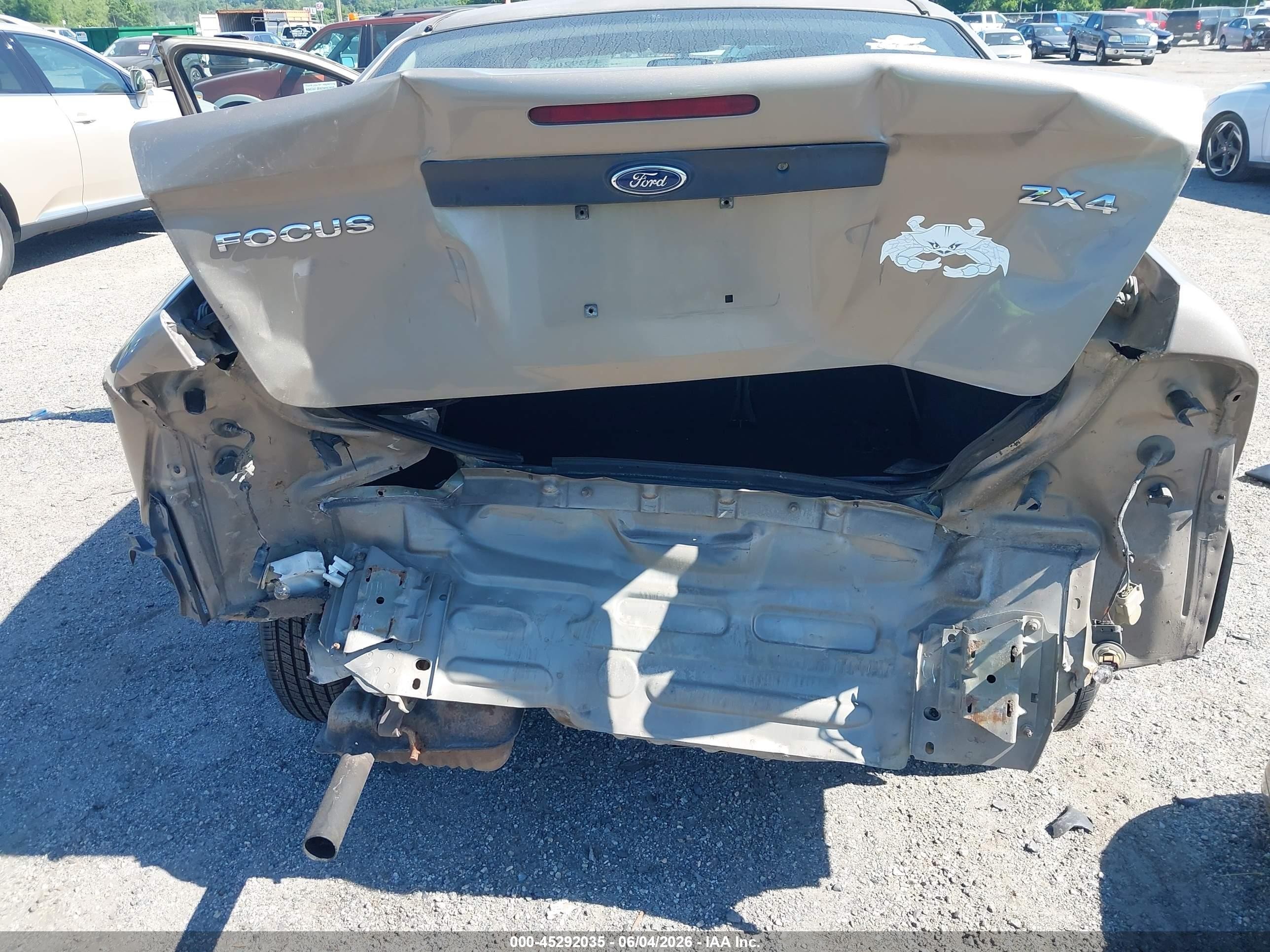 2005 Ford Focus Zx4 Champagne vin: 1FAFP34N35W111715