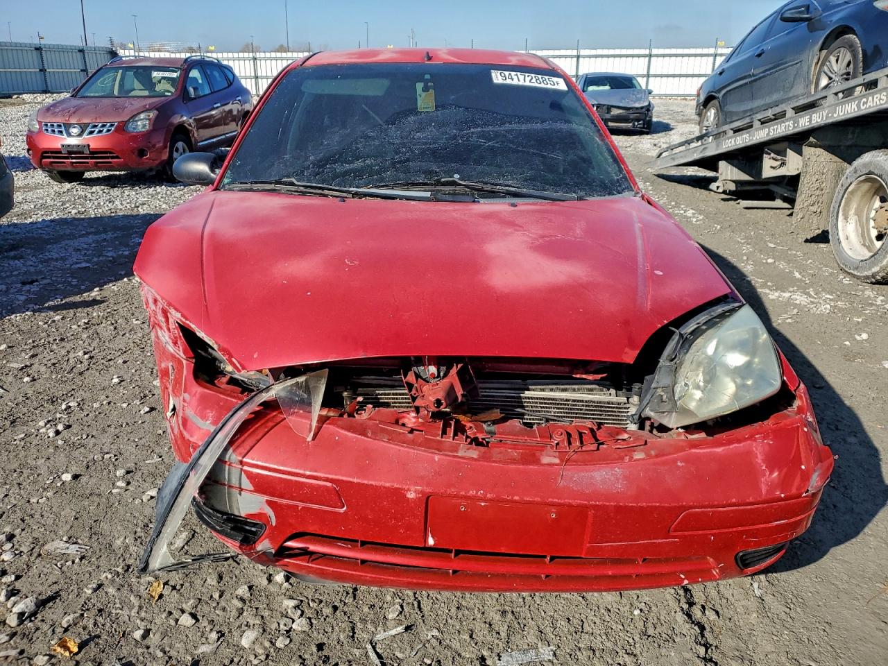 2005 Ford Focus Zx4 Red vin: 1FAFP34N35W229019