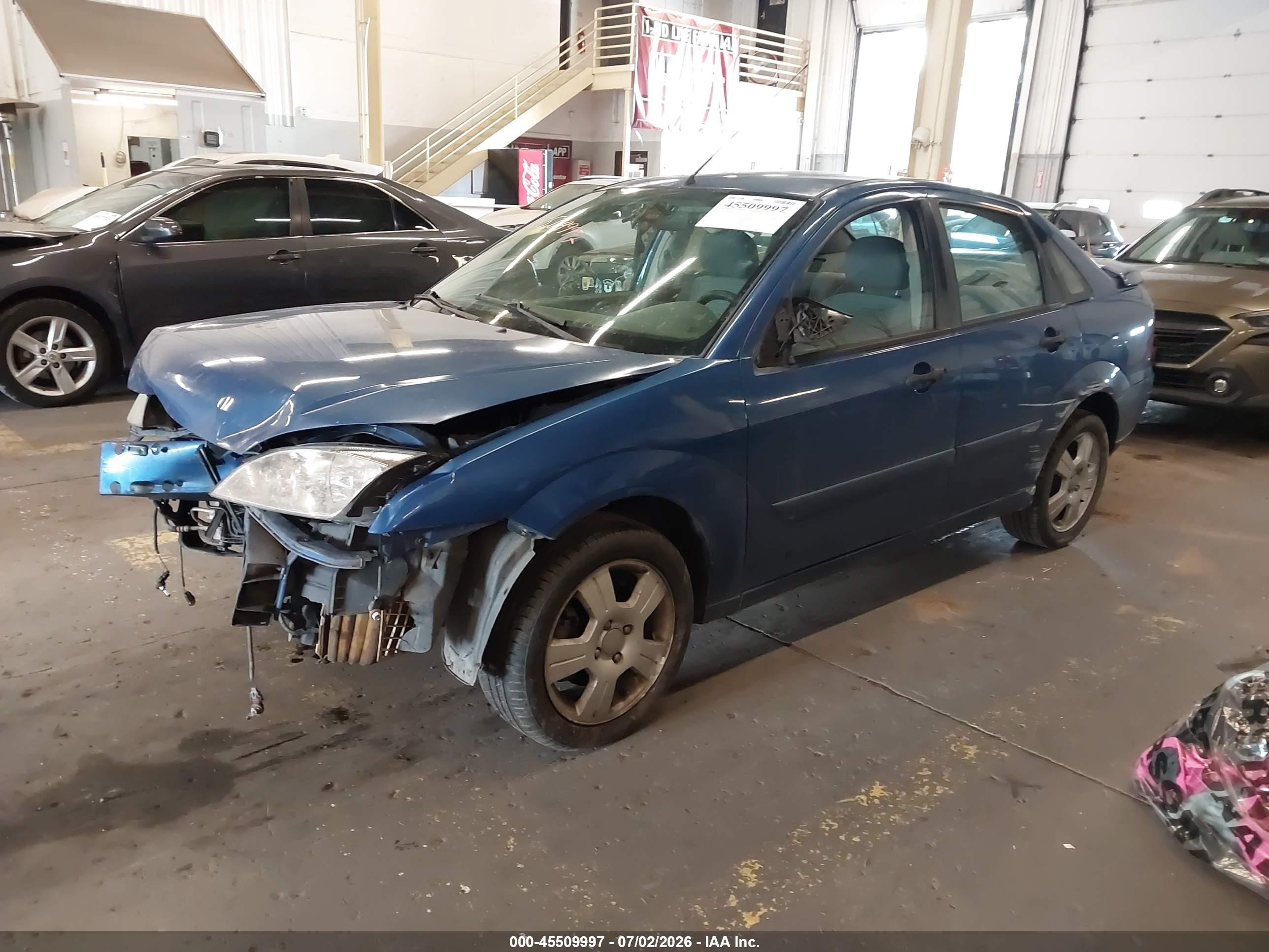 2005 Ford Focus Zx4 Синий vin: 1FAFP34N35W276826
