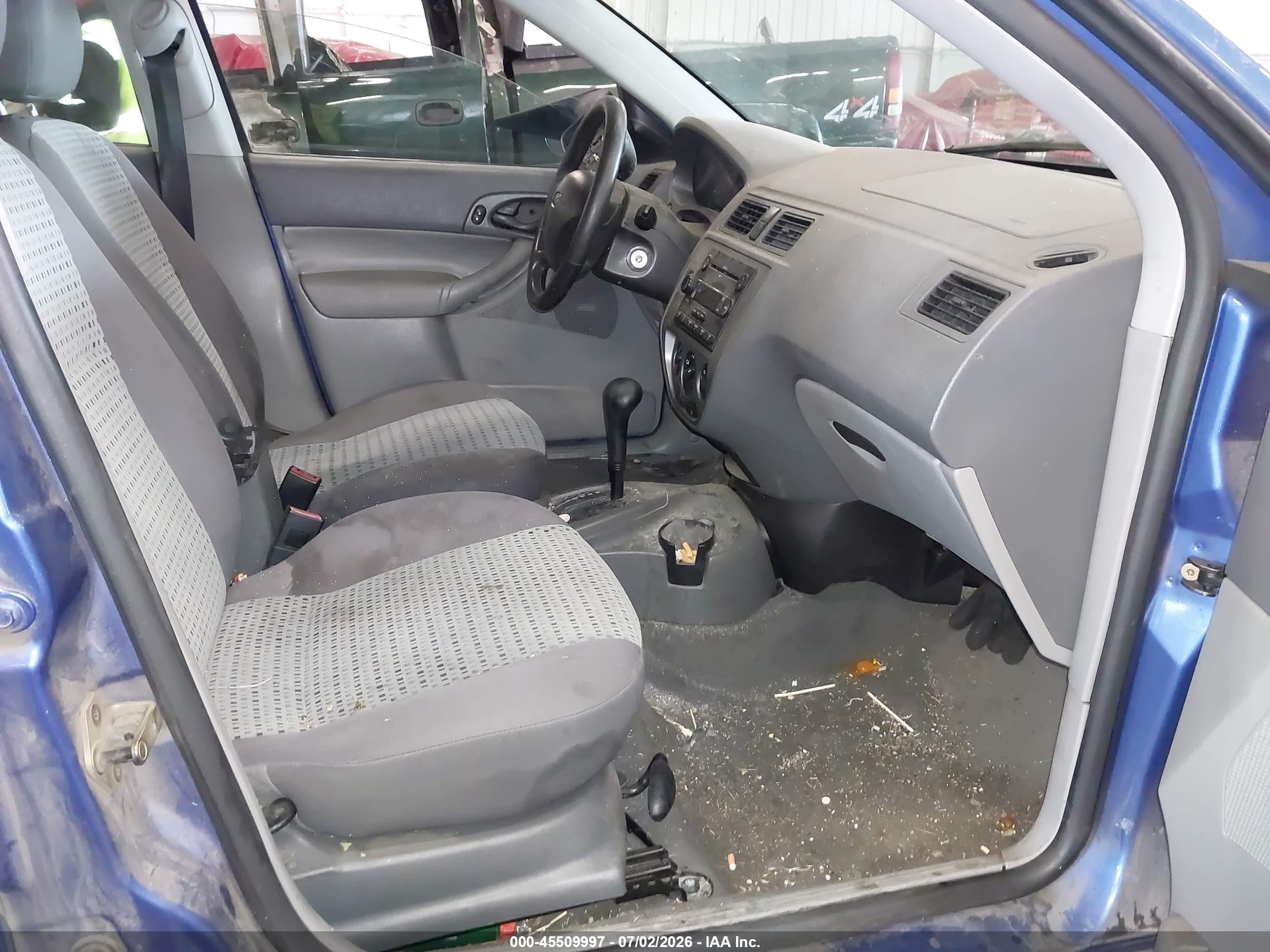 2005 Ford Focus Zx4 Синий vin: 1FAFP34N35W276826