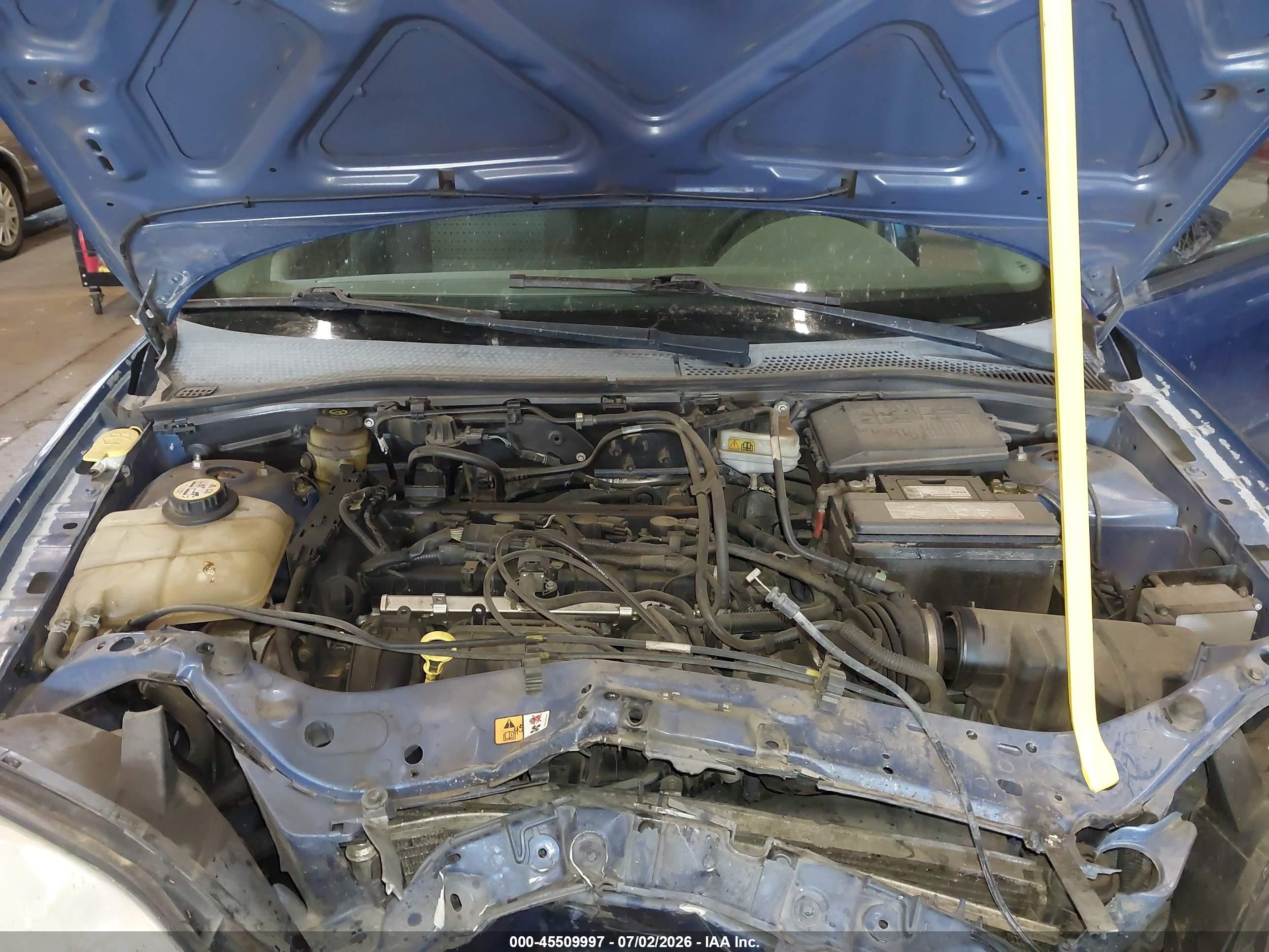2005 Ford Focus Zx4 Синий vin: 1FAFP34N35W276826