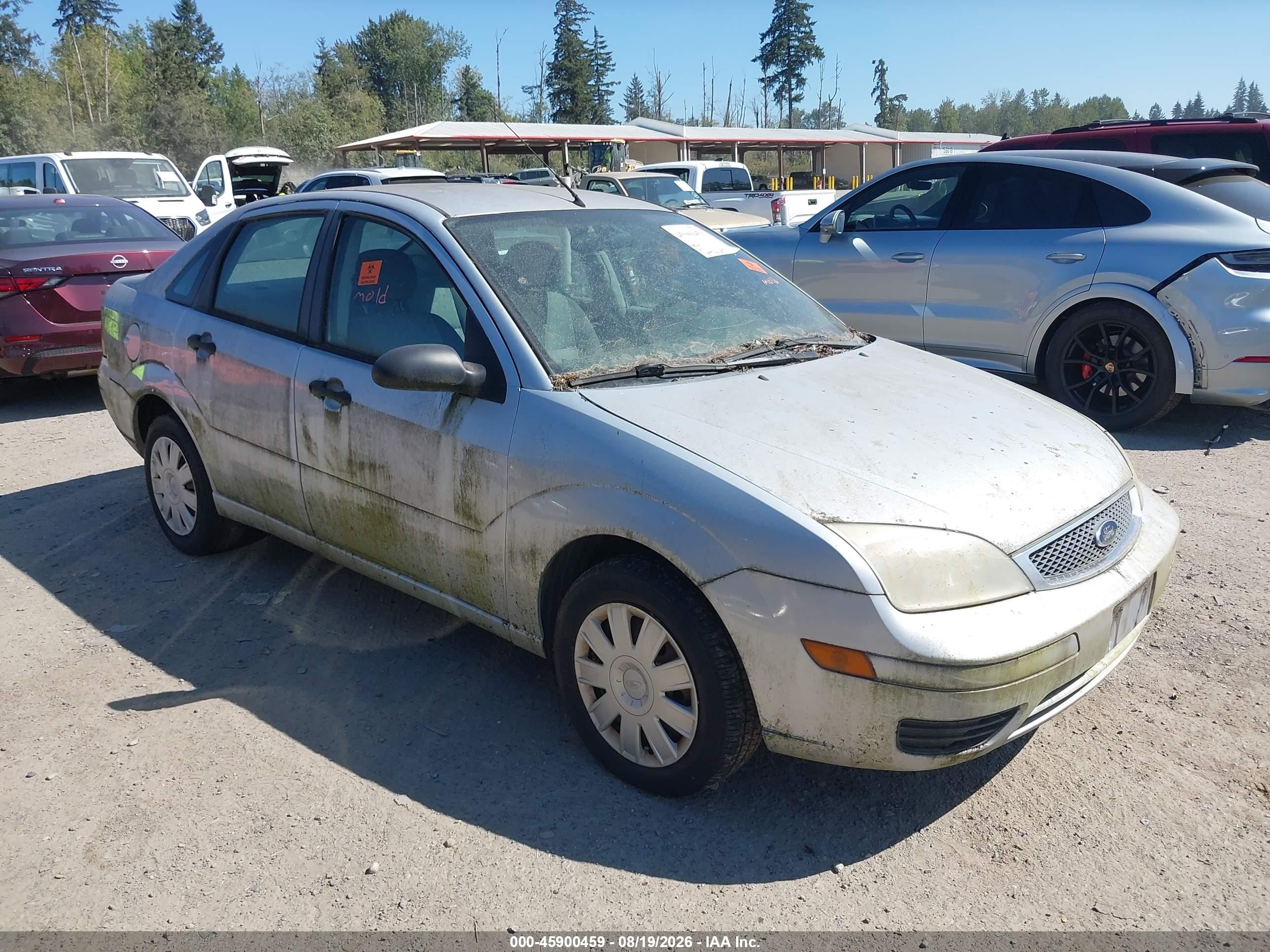 2005 Ford Focus Zx4 Серебряный vin: 1FAFP34N35W279547
